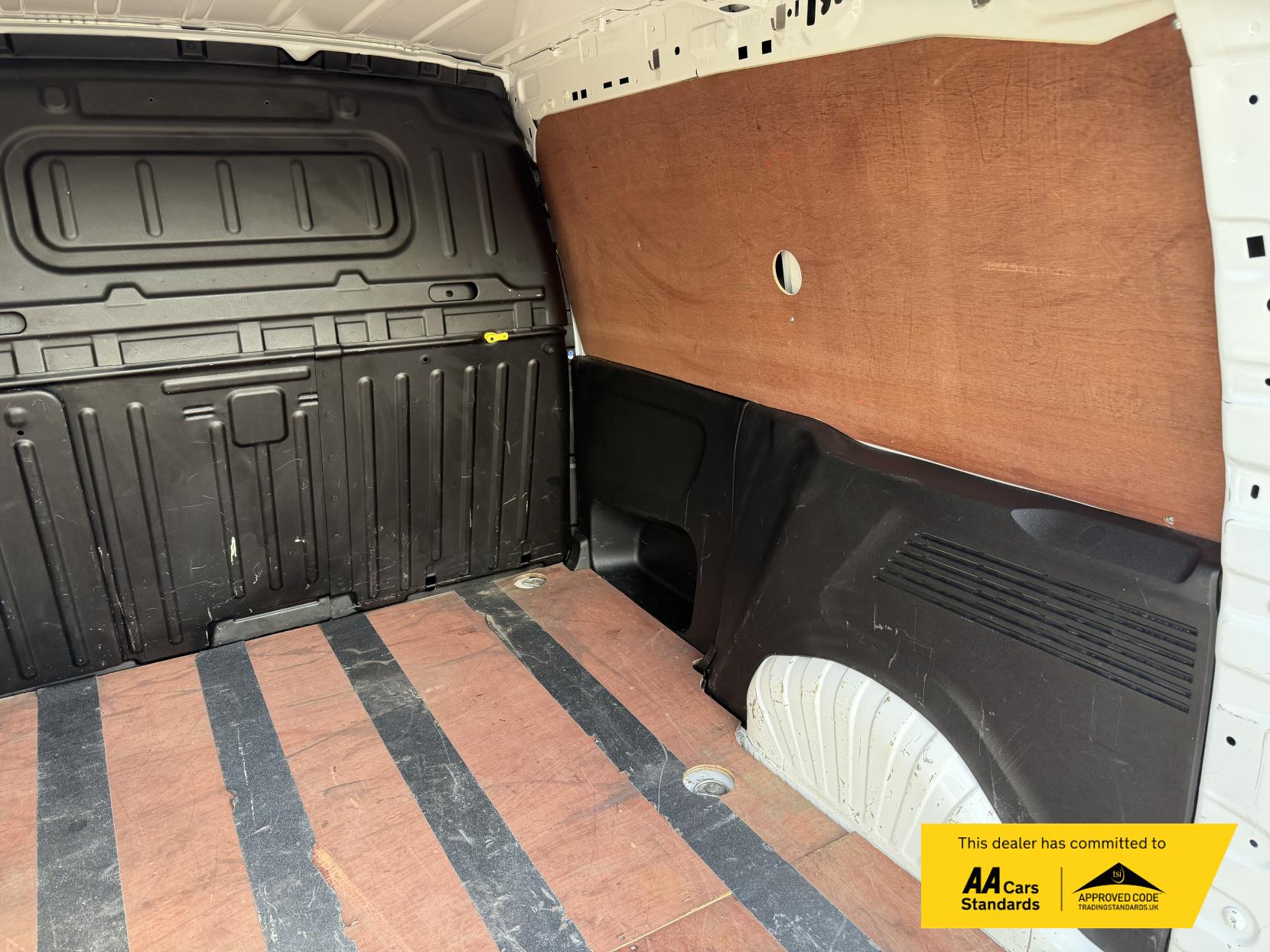 Vauxhall Combo 1.6 Turbo D 2300 Sportive Panel Van 4dr Diesel Manual L1 H1 Euro 6 (s/s) (100 ps)