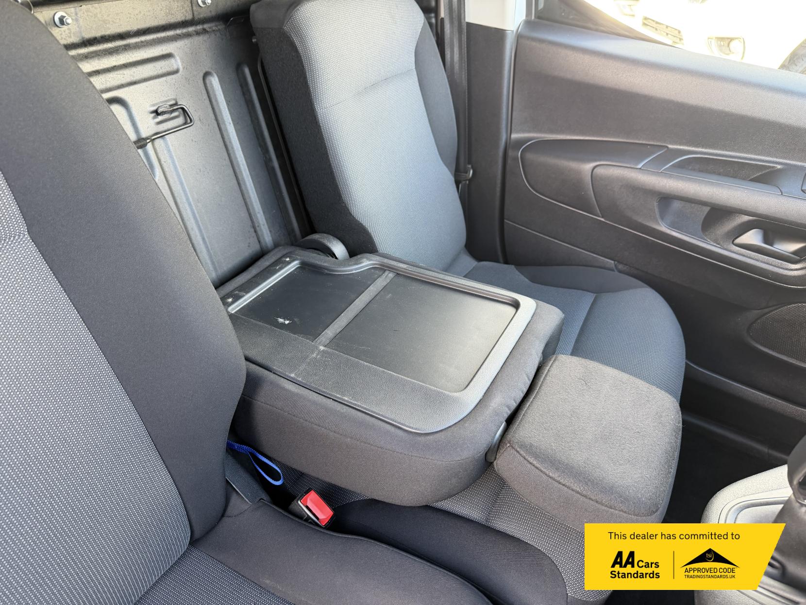 Vauxhall Combo 1.6 Turbo D 2300 Sportive Panel Van 4dr Diesel Manual L1 H1 Euro 6 (s/s) (100 ps)