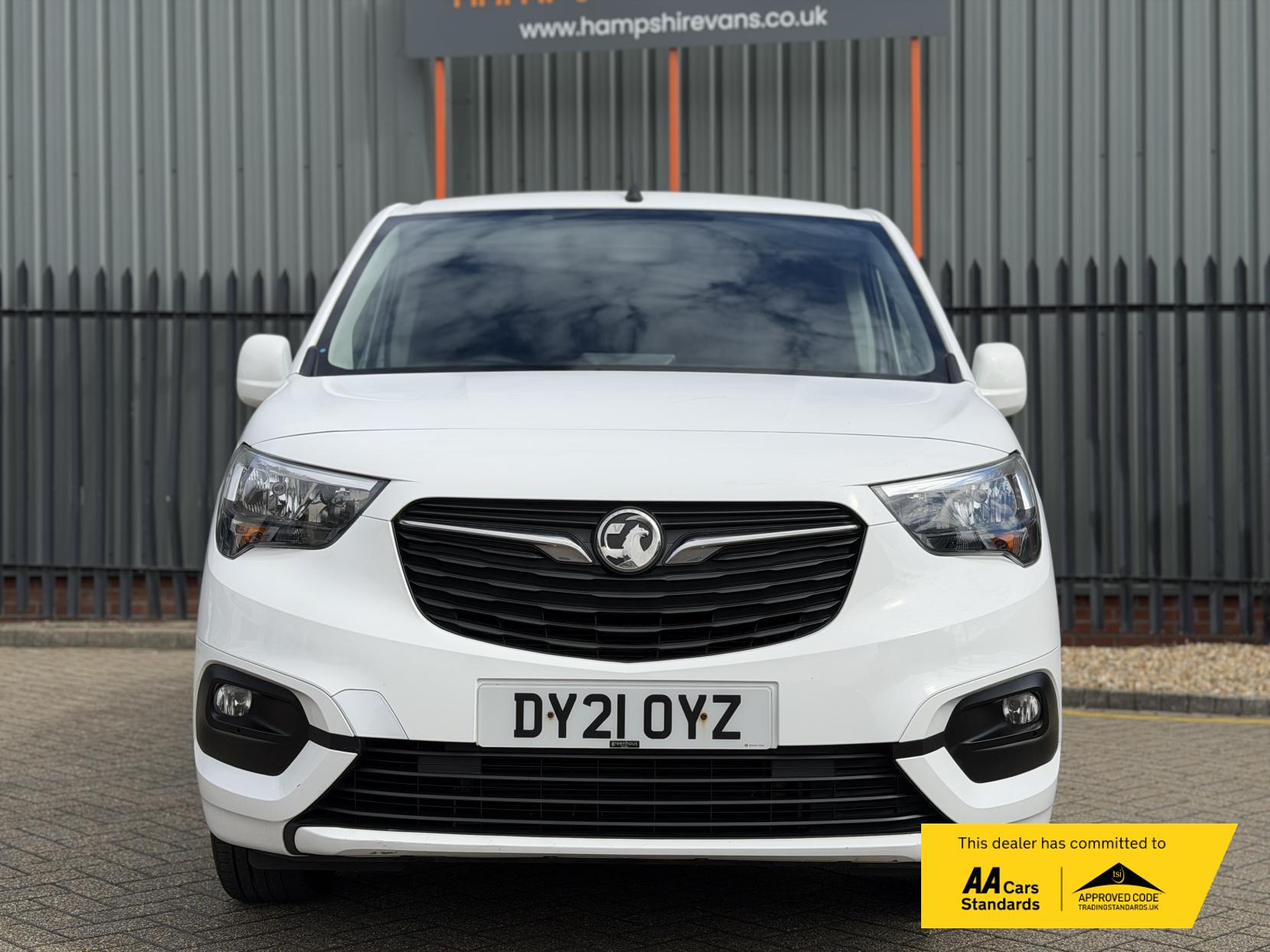 Vauxhall Combo 1.5 Turbo D 2300 Sportive Panel Van 4dr Diesel Manual L2 H1 Euro 6 (100 ps)