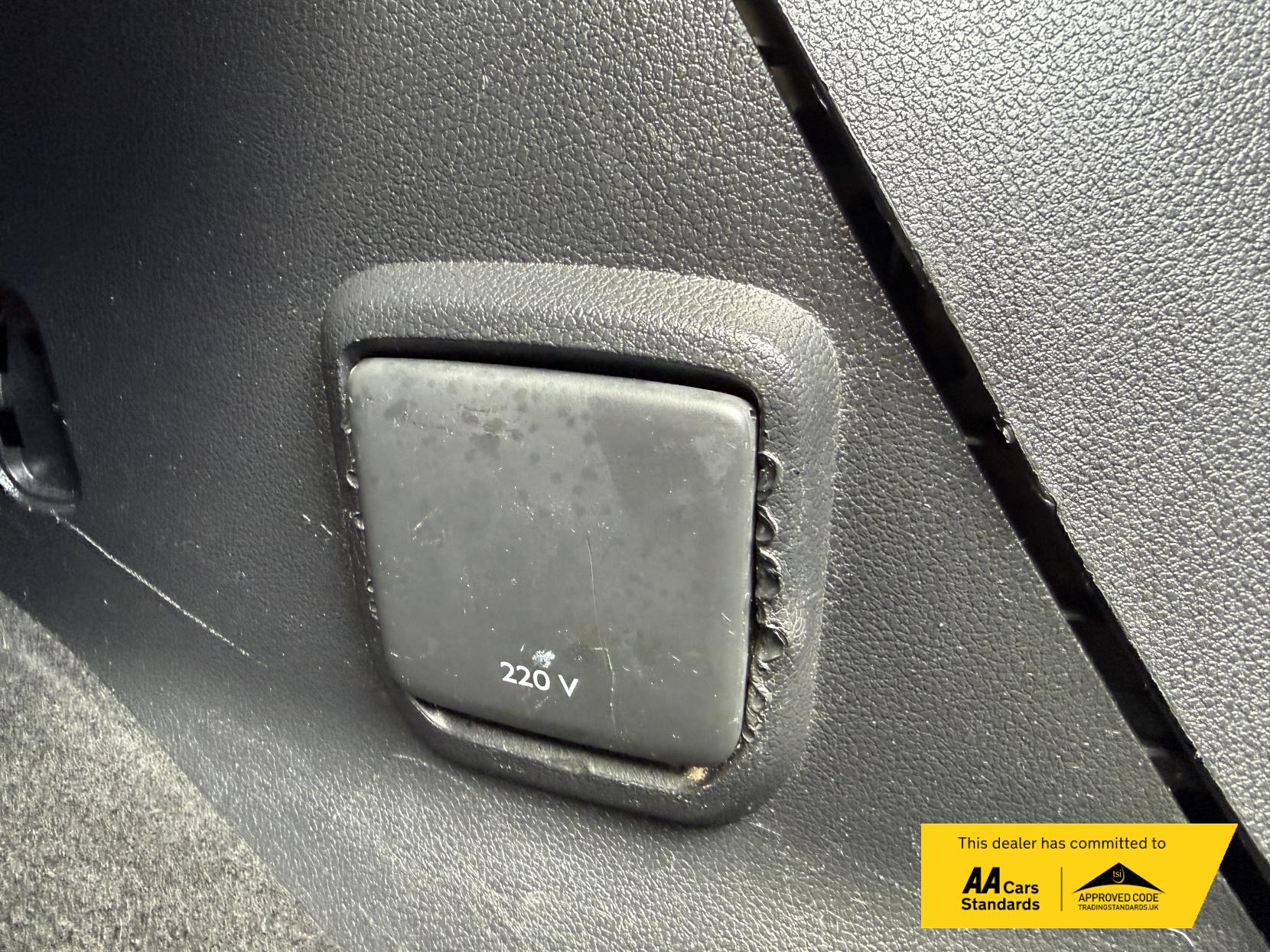 Vauxhall Combo 1.5 Turbo D 2300 Sportive Panel Van 4dr Diesel Manual L2 H1 Euro 6 (100 ps)