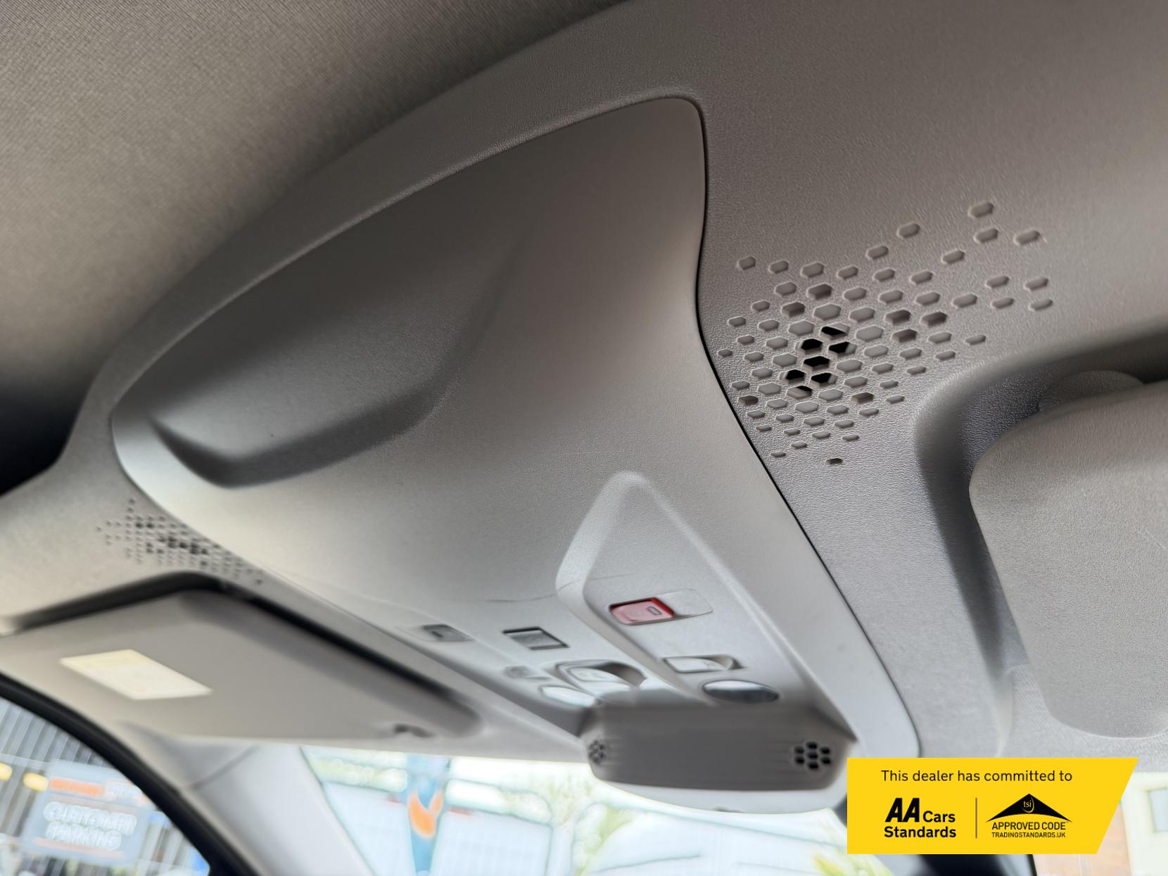 2023 Vauxhall Combo 1.5 Turbo D 2300 Pro Panel Van 5dr Diesel Manual L1 H1 Euro 6 (s/s) (100 ps) - Thumbnail 33