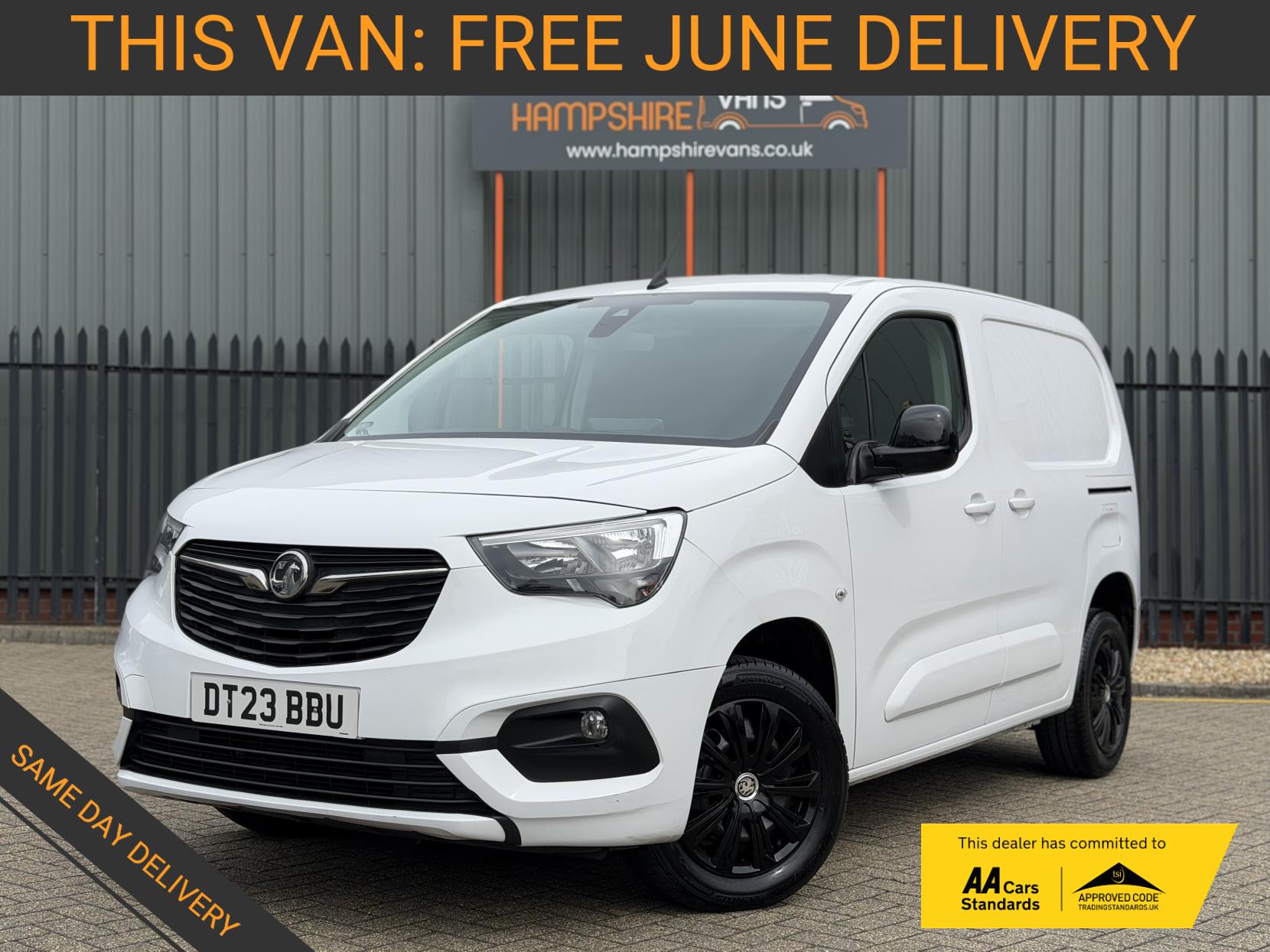 2023 Vauxhall Combo 1.5 Turbo D 2300 Pro Panel Van 5dr Diesel Manual L1 H1 Euro 6 (s/s) (100 ps) - Thumbnail 2
