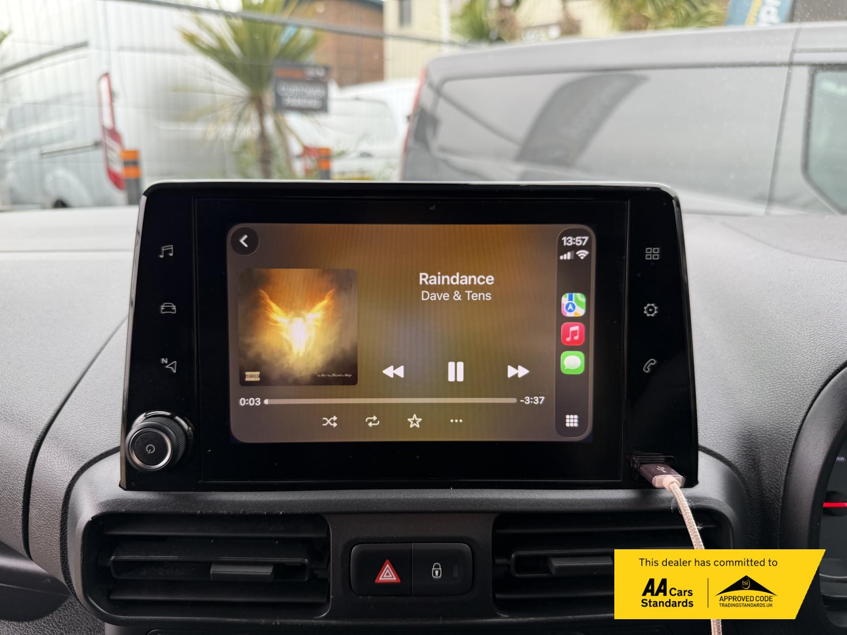 2023 Vauxhall Combo 1.5 Turbo D 2300 Pro Panel Van 5dr Diesel Manual L1 H1 Euro 6 (s/s) (100 ps) - Thumbnail 10