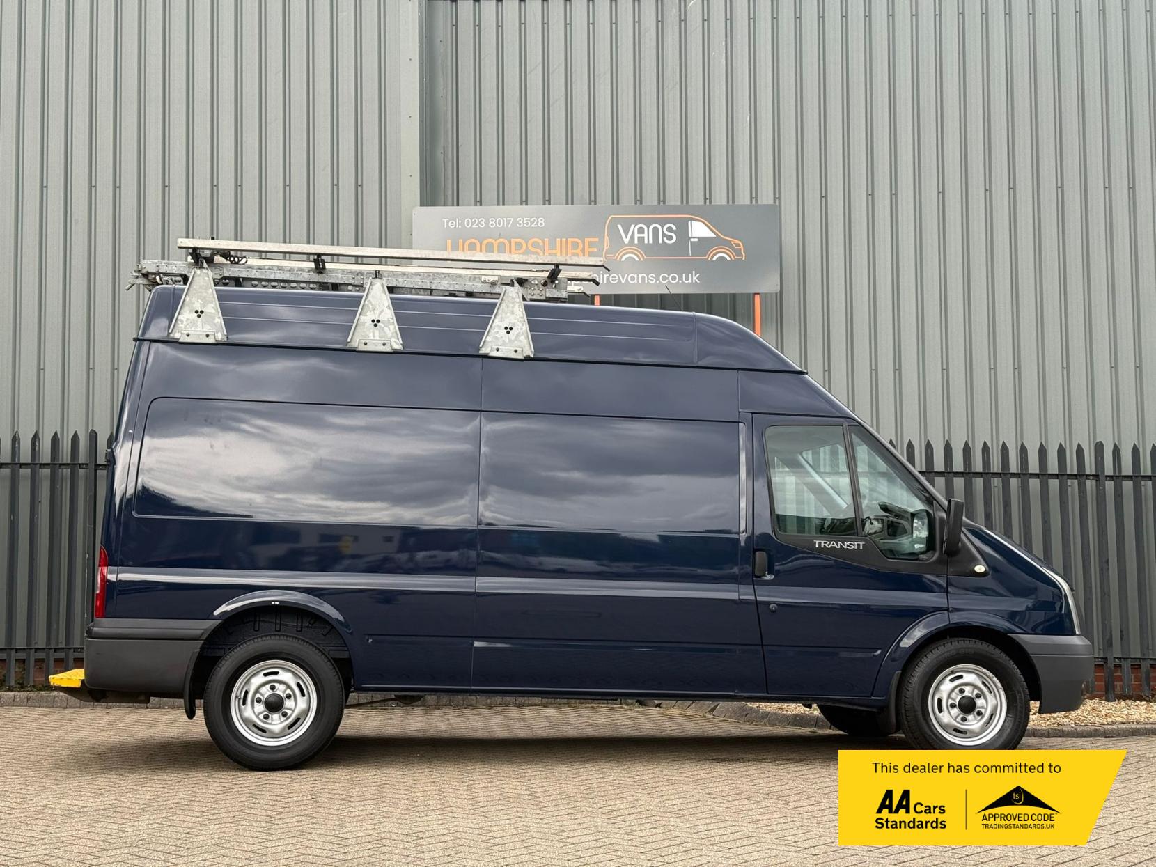 Ford Transit 2.2 TDCi 350 Panel Van 3dr Diesel Manual FWD L2 H3 (209 g/km, 123 bhp)