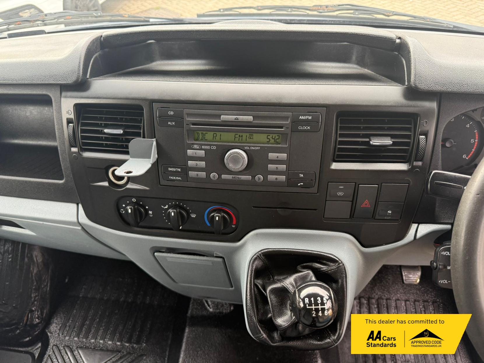 Ford Transit 2.2 TDCi 350 Panel Van 3dr Diesel Manual FWD L2 H3 (209 g/km, 123 bhp)