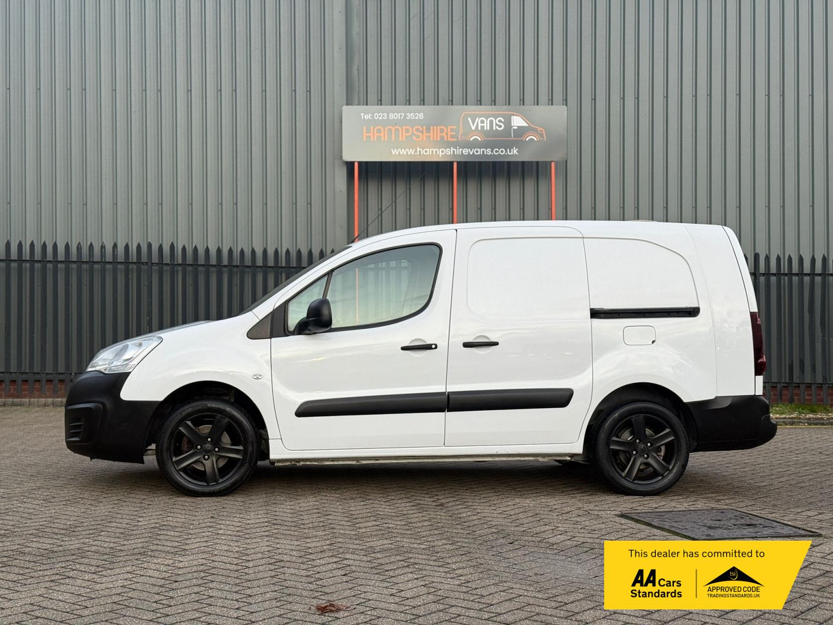 Citroen Berlingo 1.6 BlueHDi 750 LX Panel Van 6dr Diesel Manual L2 (s/s) (111 g/km, 100 bhp)