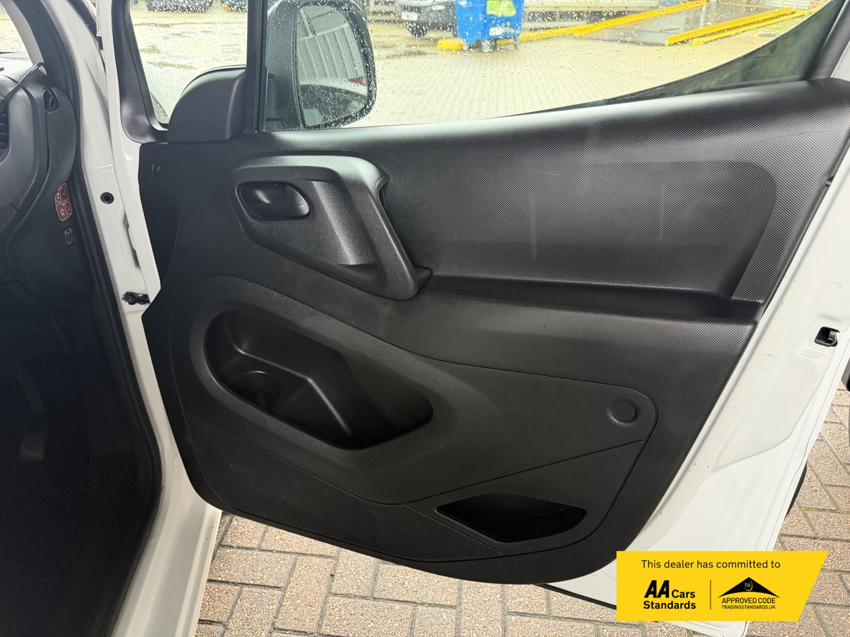 Citroen Berlingo 1.6 BlueHDi 750 LX Panel Van 6dr Diesel Manual L2 (s/s) (111 g/km, 100 bhp)