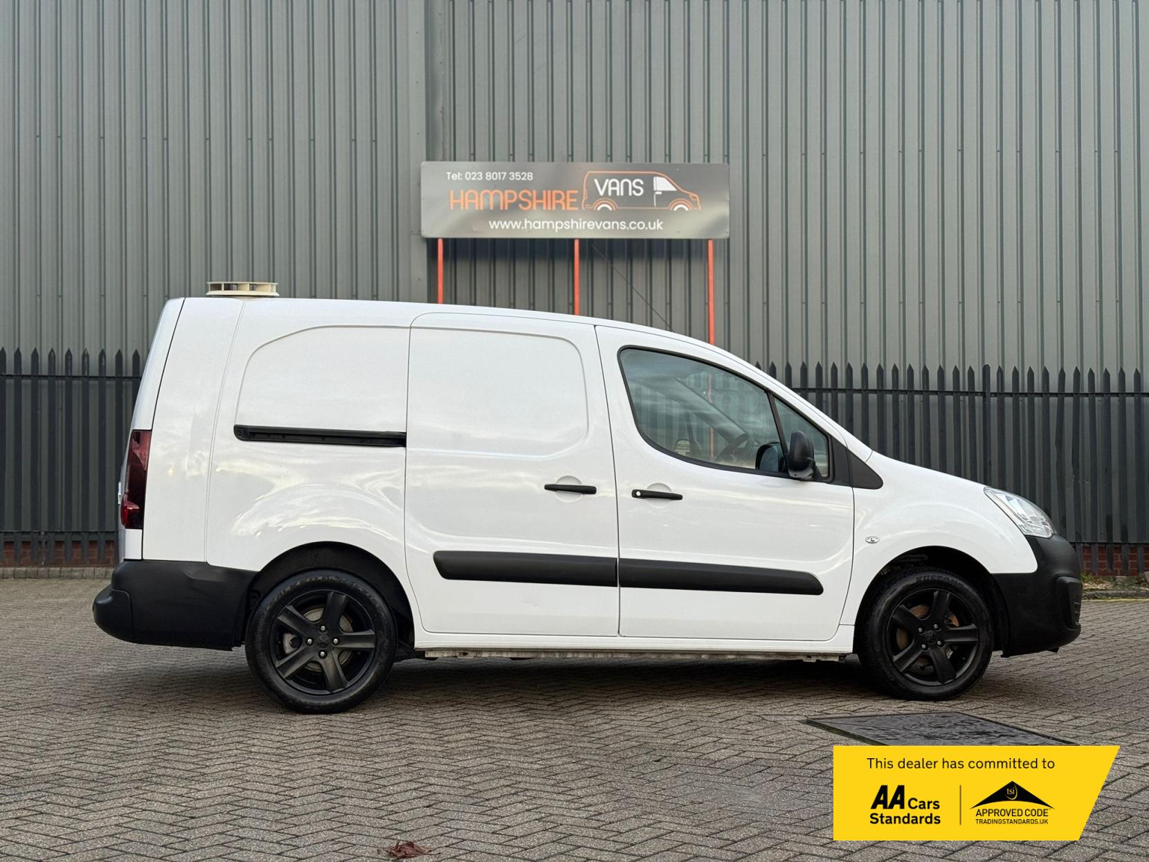 Citroen Berlingo 1.6 BlueHDi 750 LX Panel Van 6dr Diesel Manual L2 (s/s) (111 g/km, 100 bhp)