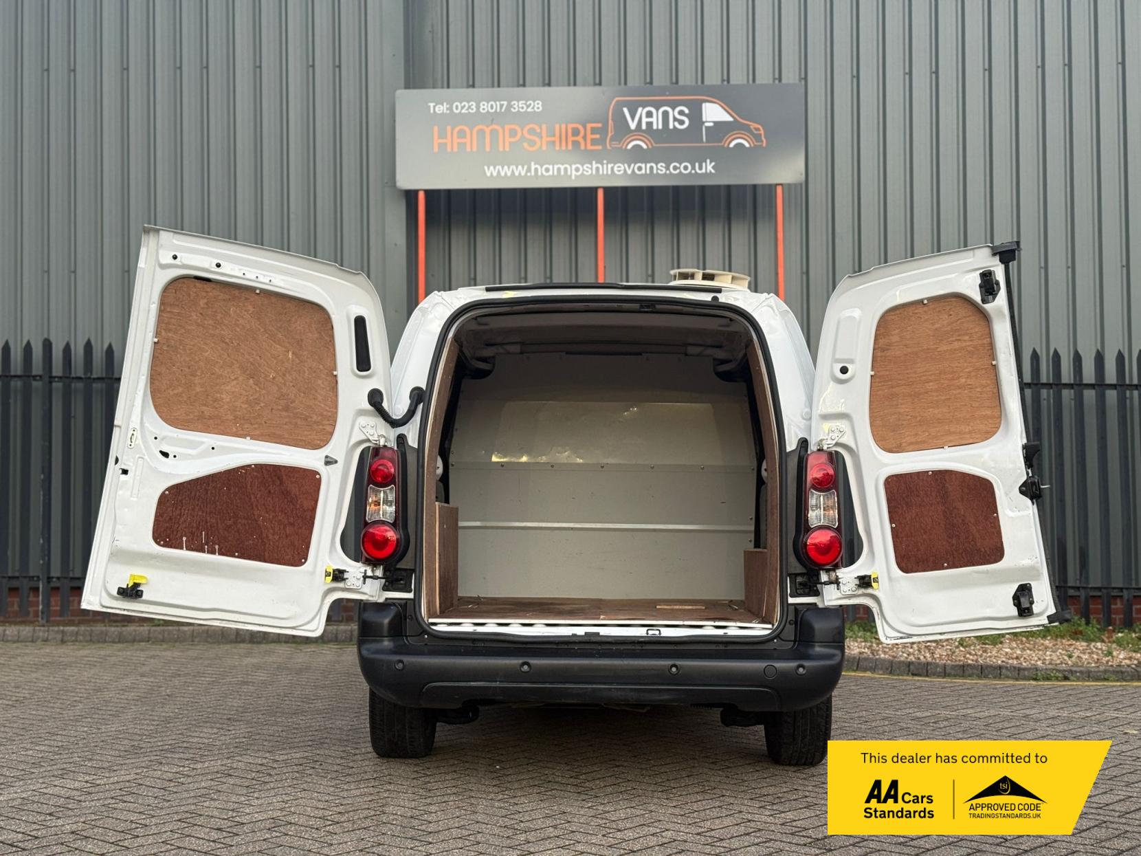 Citroen Berlingo 1.6 BlueHDi 750 LX Panel Van 6dr Diesel Manual L2 (s/s) (111 g/km, 100 bhp)