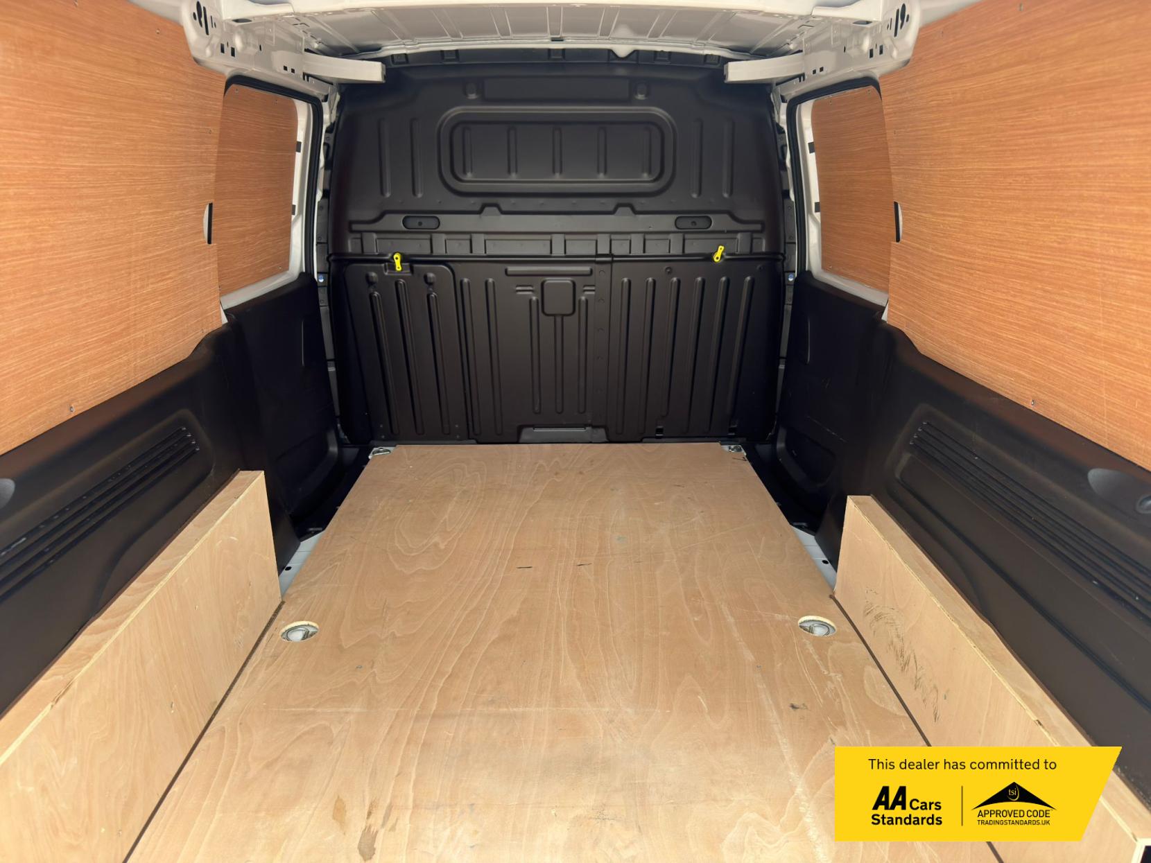 2024 Peugeot Partner 1.5 BlueHDi 950 Professional Long Panel Van 6dr Diesel Manual LWB Euro 6 (s/s) (100 ps) - Thumbnail 28