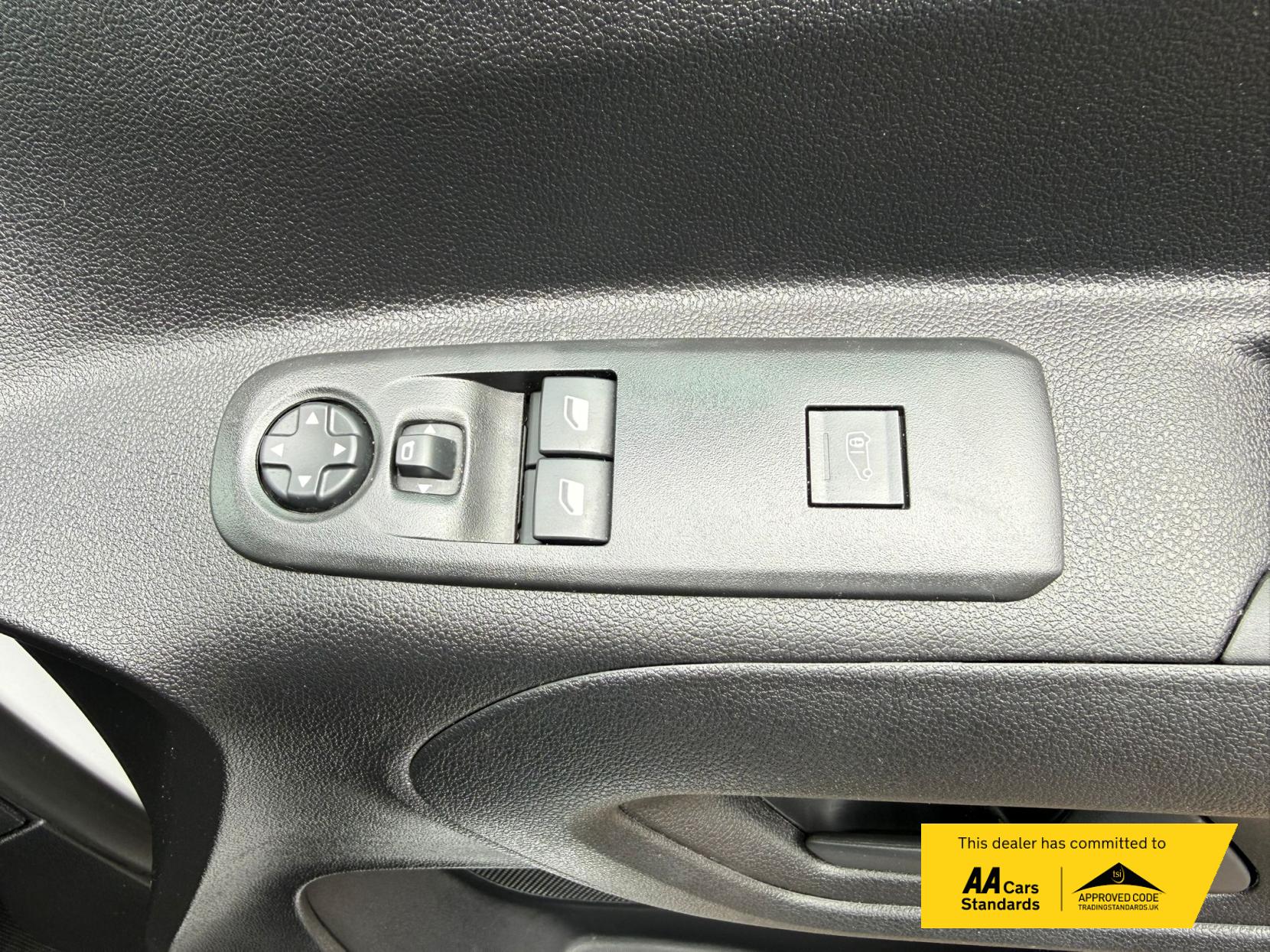 2024 Peugeot Partner 1.5 BlueHDi 950 Professional Long Panel Van 6dr Diesel Manual LWB Euro 6 (s/s) (100 ps) - Thumbnail 36
