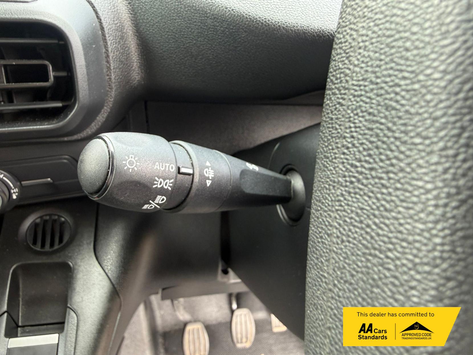 2024 Peugeot Partner 1.5 BlueHDi 950 Professional Long Panel Van 6dr Diesel Manual LWB Euro 6 (s/s) (100 ps) - Thumbnail 41