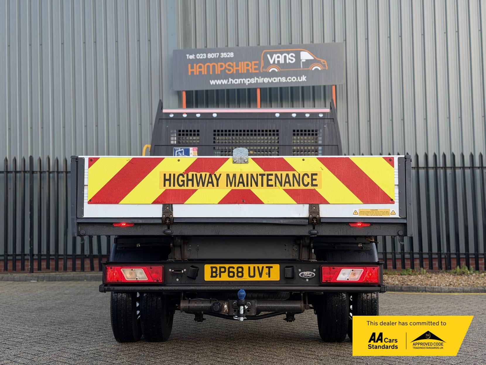 Ford Transit 2.0 350 EcoBlue 1-Way Double Tipper Double Cab 4dr Diesel Manual RWD L3 Euro 6 (1-Way, 1-Stop) (105 ps)