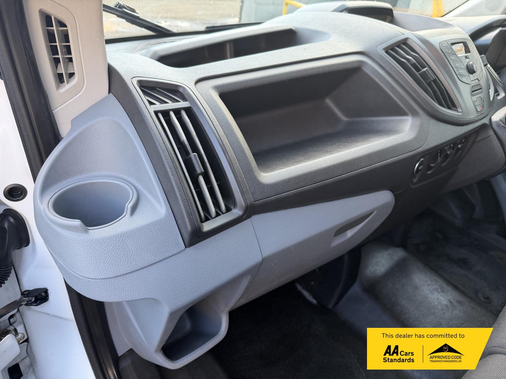 Ford Transit 2.0 350 EcoBlue 1-Way Double Tipper Double Cab 4dr Diesel Manual RWD L3 Euro 6 (1-Way, 1-Stop) (105 ps)