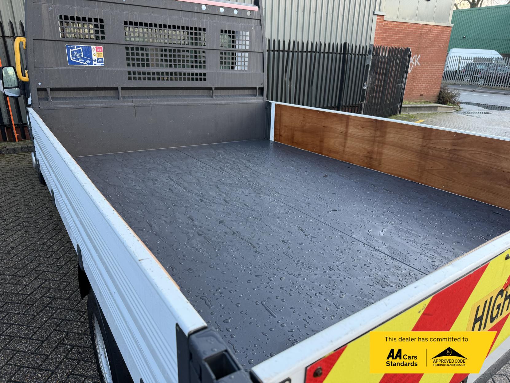 Ford Transit 2.0 350 EcoBlue 1-Way Double Tipper Double Cab 4dr Diesel Manual RWD L3 Euro 6 (1-Way, 1-Stop) (105 ps)