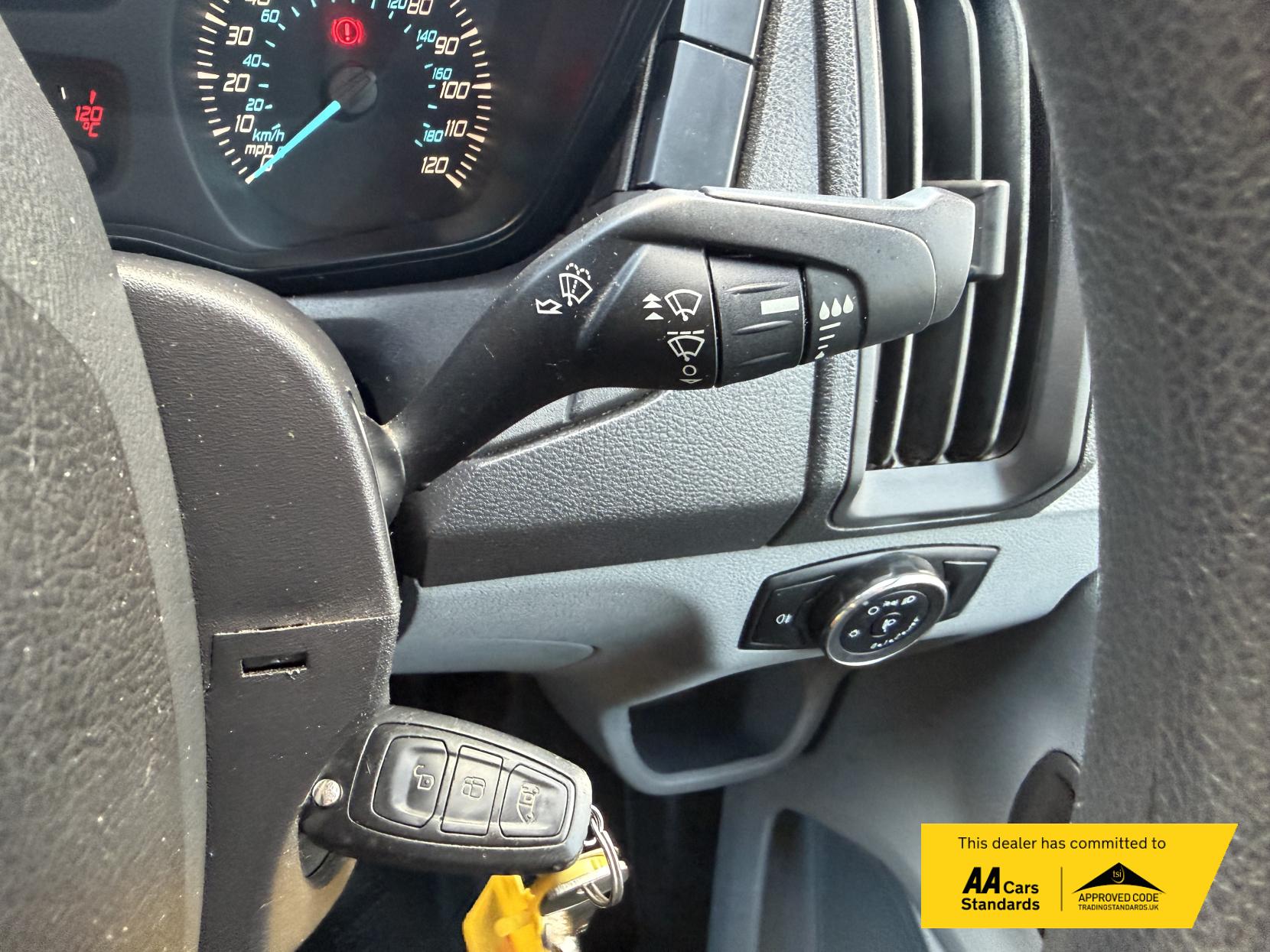 Ford Transit 2.0 350 EcoBlue 1-Way Double Tipper Double Cab 4dr Diesel Manual RWD L3 Euro 6 (1-Way, 1-Stop) (105 ps)