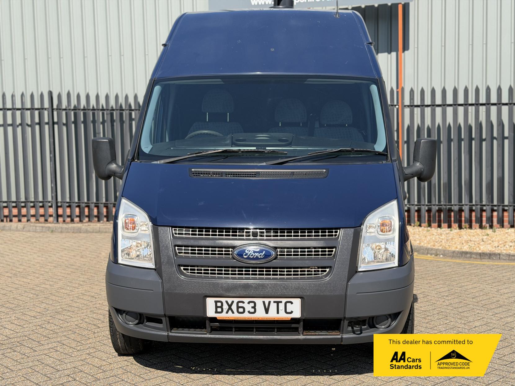 2013 Ford Transit 2.2 TDCi 350 Panel Van 3dr Diesel Manual FWD L2 H3 (209 g/km, 123 bhp) - Thumbnail 7