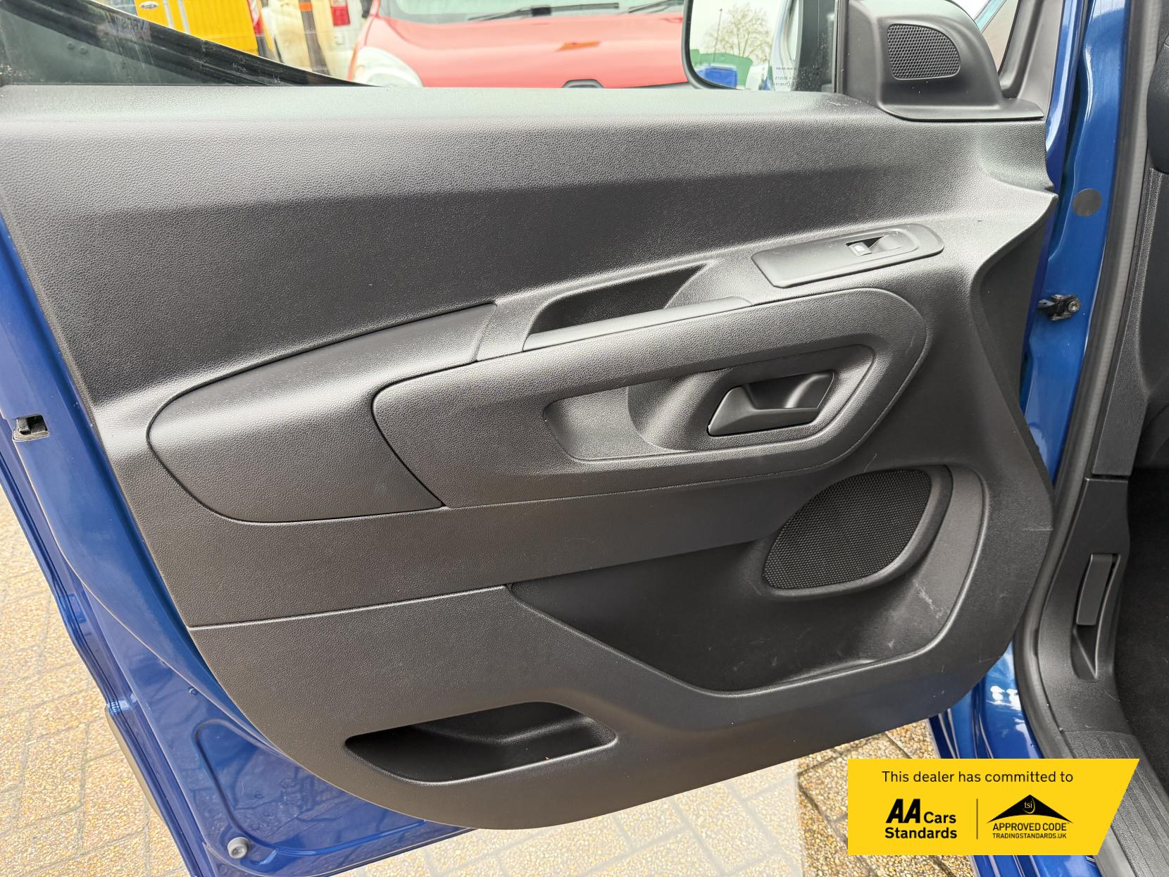 Vauxhall Combo 1.5 Turbo D 2000 Sportive Panel Van 4dr Diesel Auto L1 H1 Euro 6 (s/s) (130 ps)