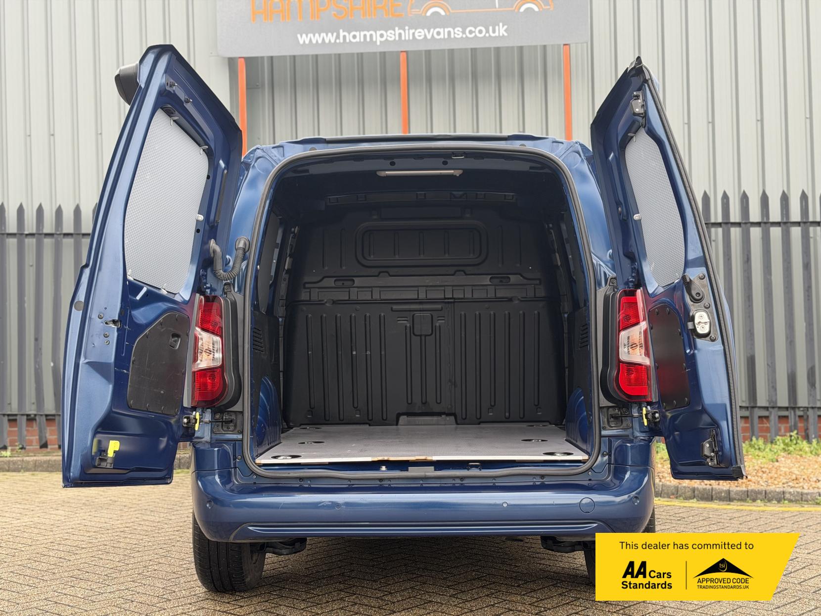 Vauxhall Combo 1.5 Turbo D 2000 Sportive Panel Van 4dr Diesel Auto L1 H1 Euro 6 (s/s) (130 ps)