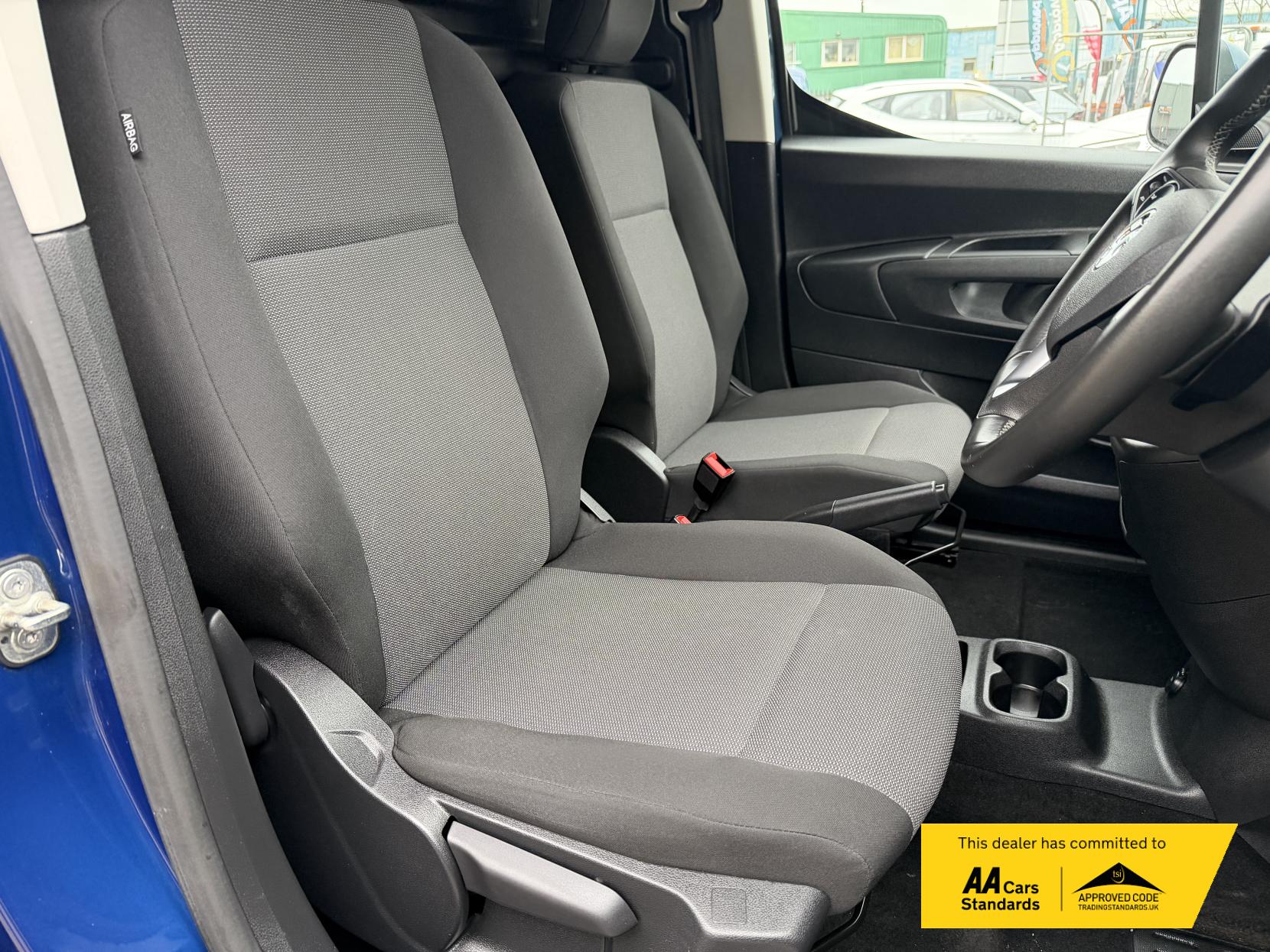 Vauxhall Combo 1.5 Turbo D 2000 Sportive Panel Van 4dr Diesel Auto L1 H1 Euro 6 (s/s) (130 ps)