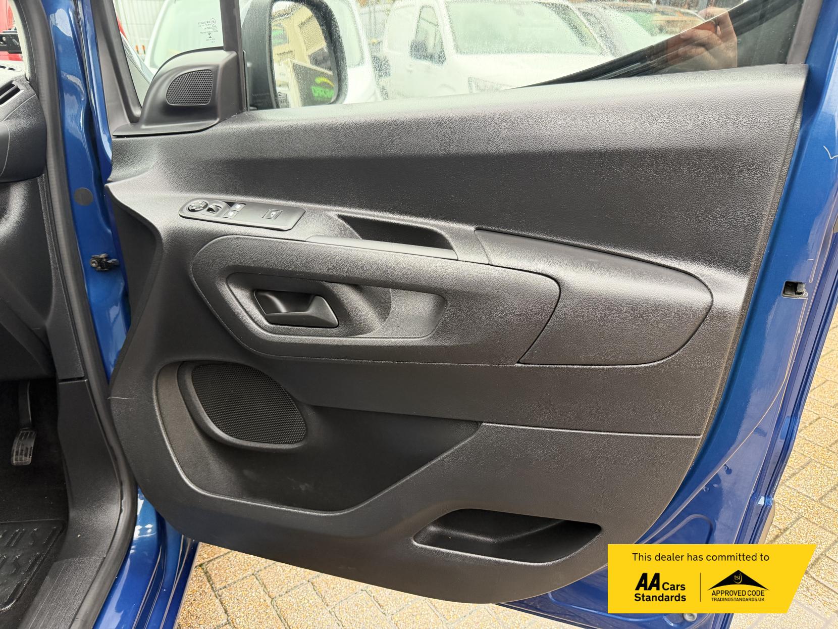 Vauxhall Combo 1.5 Turbo D 2000 Sportive Panel Van 4dr Diesel Auto L1 H1 Euro 6 (s/s) (130 ps)