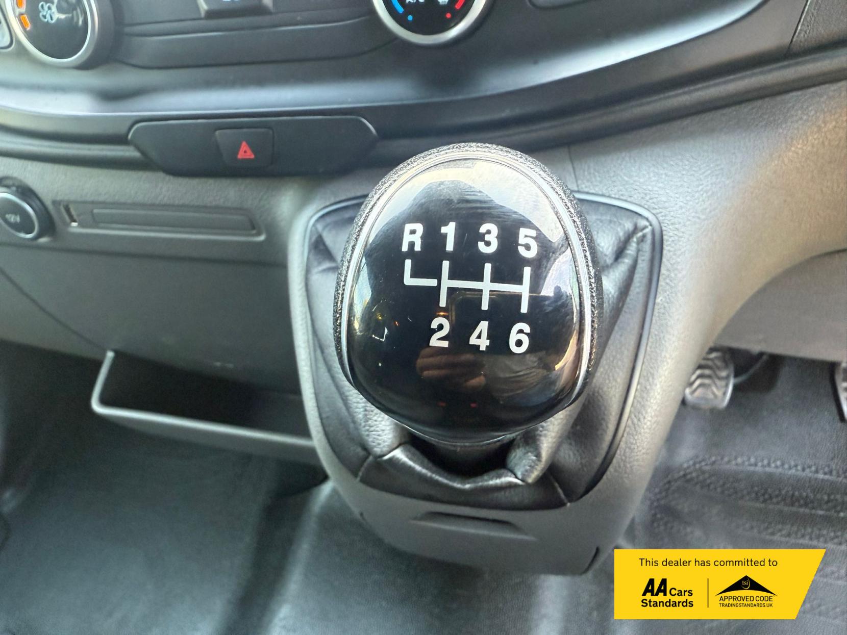 Ford Transit 2.0 350 EcoBlue Leader Crew Van Double Cab 6dr Diesel Manual RWD L3 H3 Euro 6 (s/s) (130 ps)