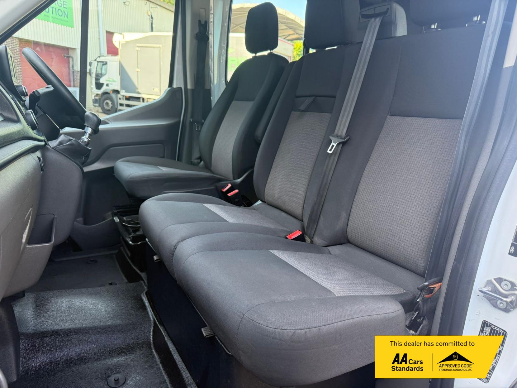 Ford Transit 2.0 350 EcoBlue Leader Crew Van Double Cab 6dr Diesel Manual RWD L3 H3 Euro 6 (s/s) (130 ps)