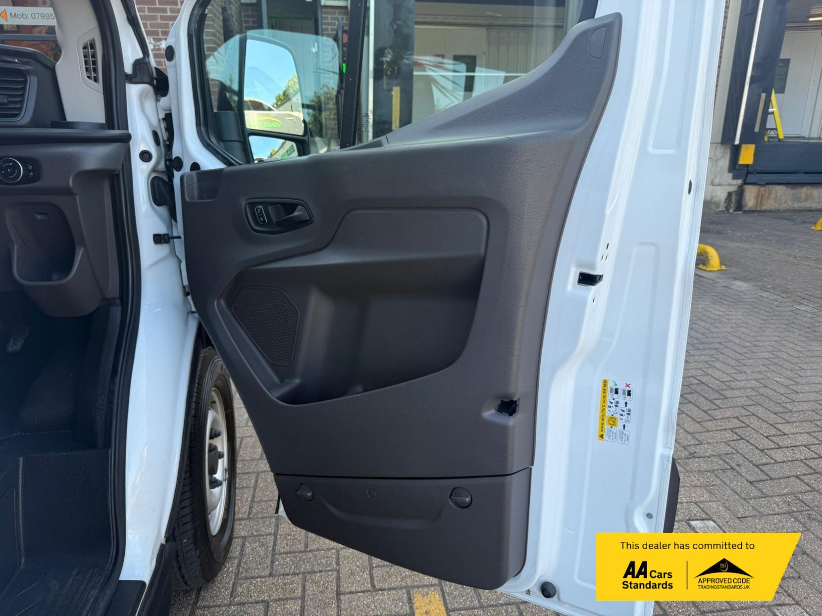 Ford Transit 2.0 350 EcoBlue Leader Crew Van Double Cab 6dr Diesel Manual RWD L3 H3 Euro 6 (s/s) (130 ps)