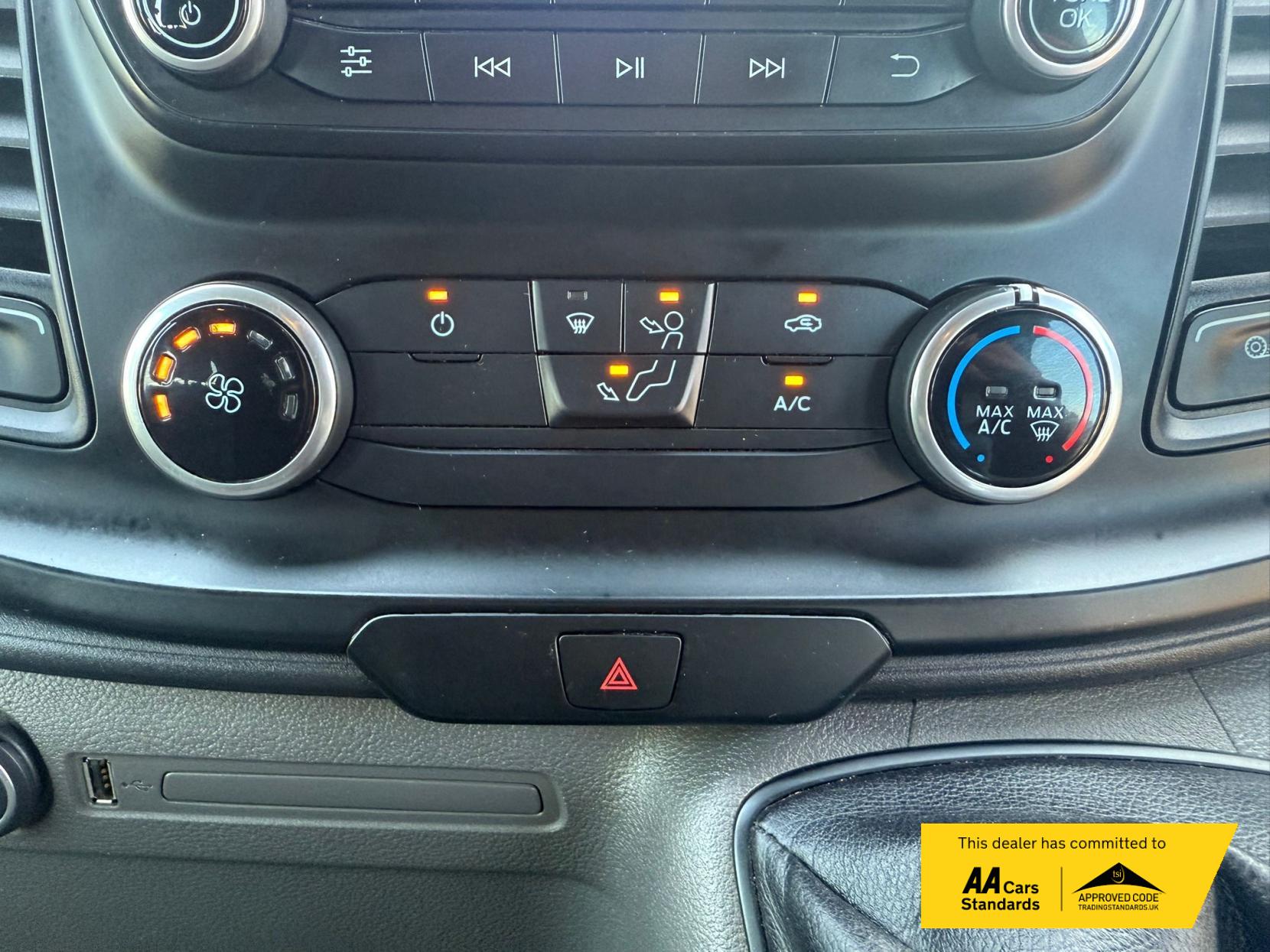 Ford Transit 2.0 350 EcoBlue Leader Crew Van Double Cab 6dr Diesel Manual RWD L3 H3 Euro 6 (s/s) (130 ps)