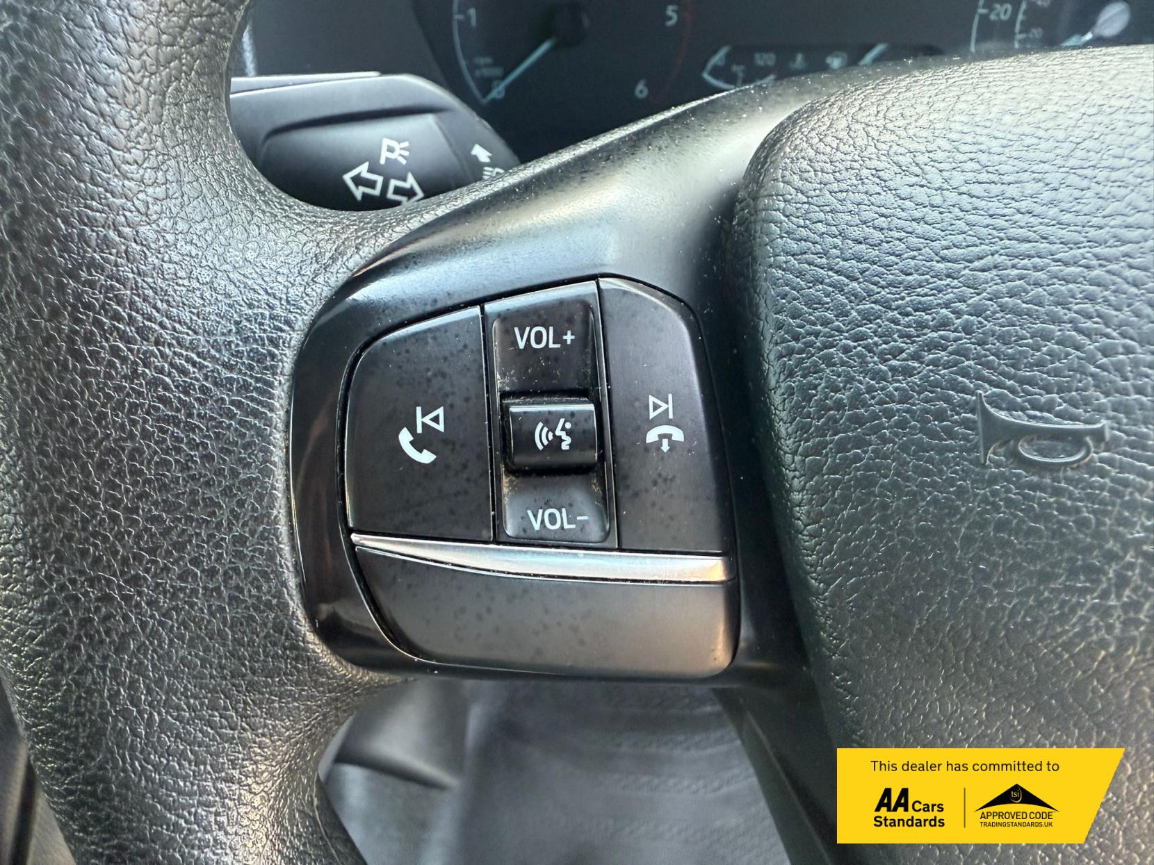 Ford Transit 2.0 350 EcoBlue Leader Crew Van Double Cab 6dr Diesel Manual RWD L3 H3 Euro 6 (s/s) (130 ps)