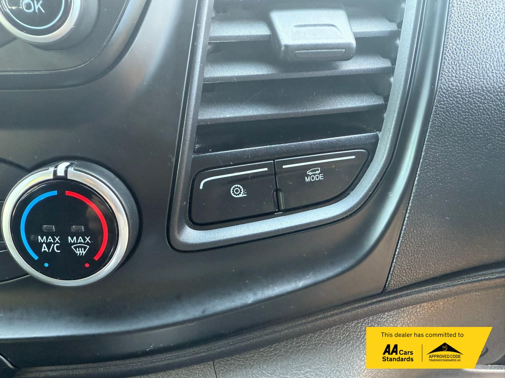 Ford Transit 2.0 350 EcoBlue Leader Crew Van Double Cab 6dr Diesel Manual RWD L3 H3 Euro 6 (s/s) (130 ps)