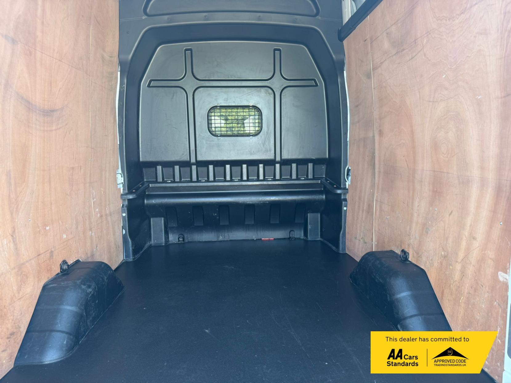 Ford Transit 2.0 350 EcoBlue Leader Crew Van Double Cab 6dr Diesel Manual RWD L3 H3 Euro 6 (s/s) (130 ps)