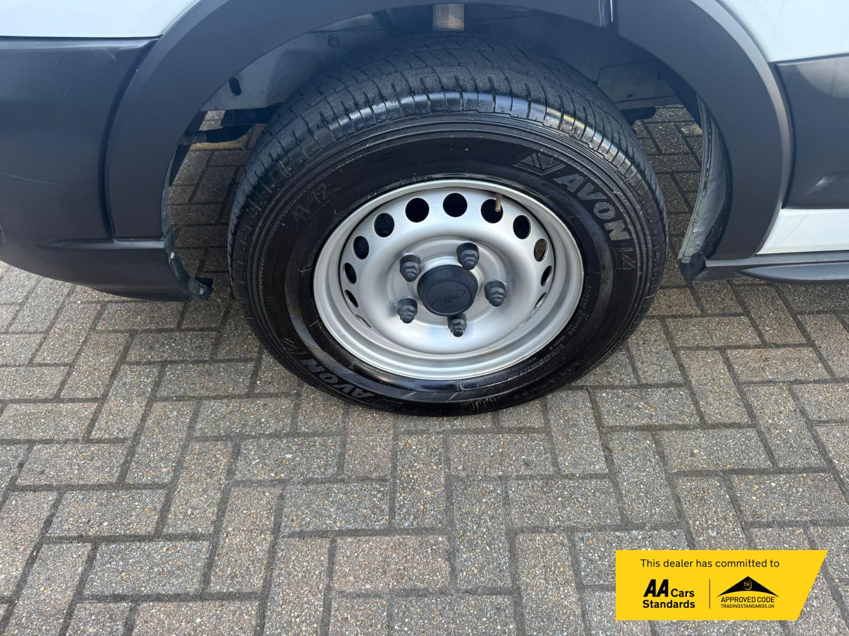 Ford Transit 2.0 350 EcoBlue Leader Crew Van Double Cab 6dr Diesel Manual RWD L3 H3 Euro 6 (s/s) (130 ps)