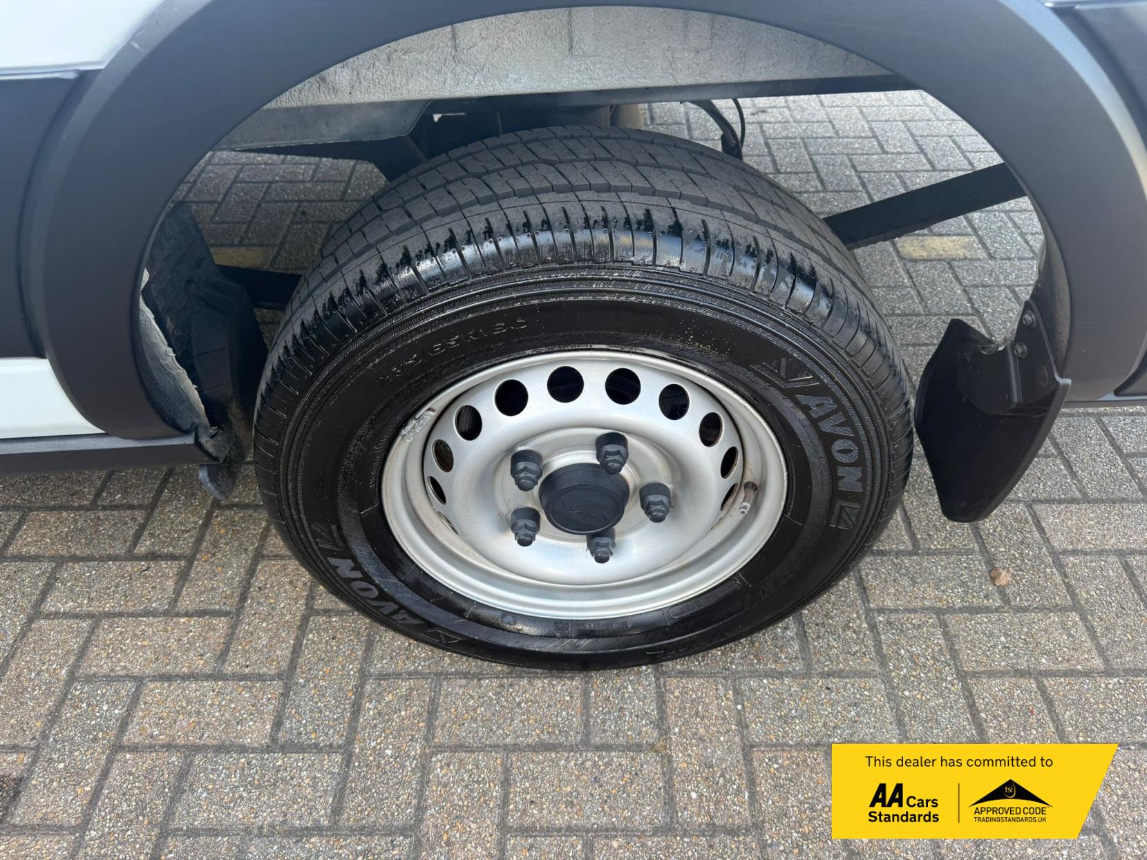 Ford Transit 2.0 350 EcoBlue Leader Crew Van Double Cab 6dr Diesel Manual RWD L3 H3 Euro 6 (s/s) (130 ps)