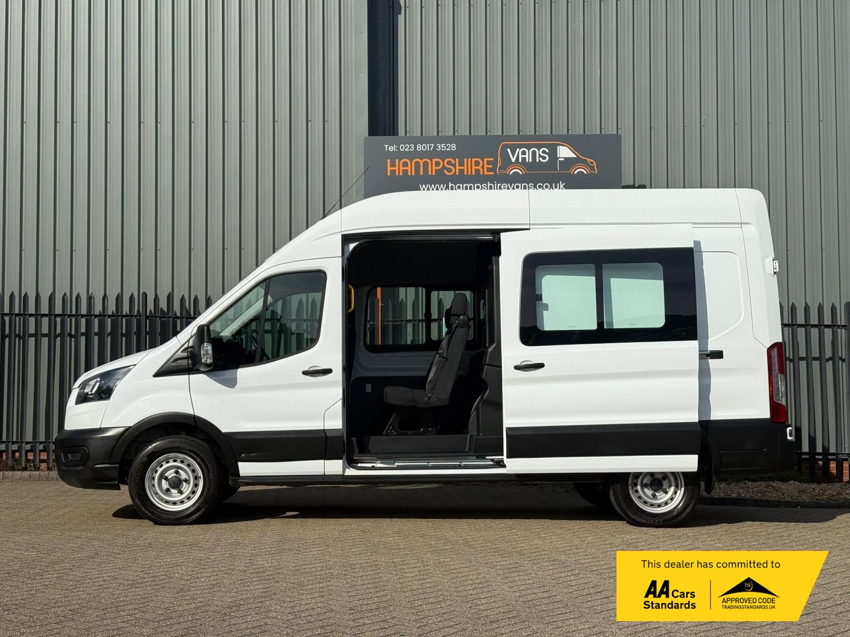 Ford Transit 2.0 350 EcoBlue Leader Crew Van Double Cab 6dr Diesel Manual RWD L3 H3 Euro 6 (s/s) (130 ps)