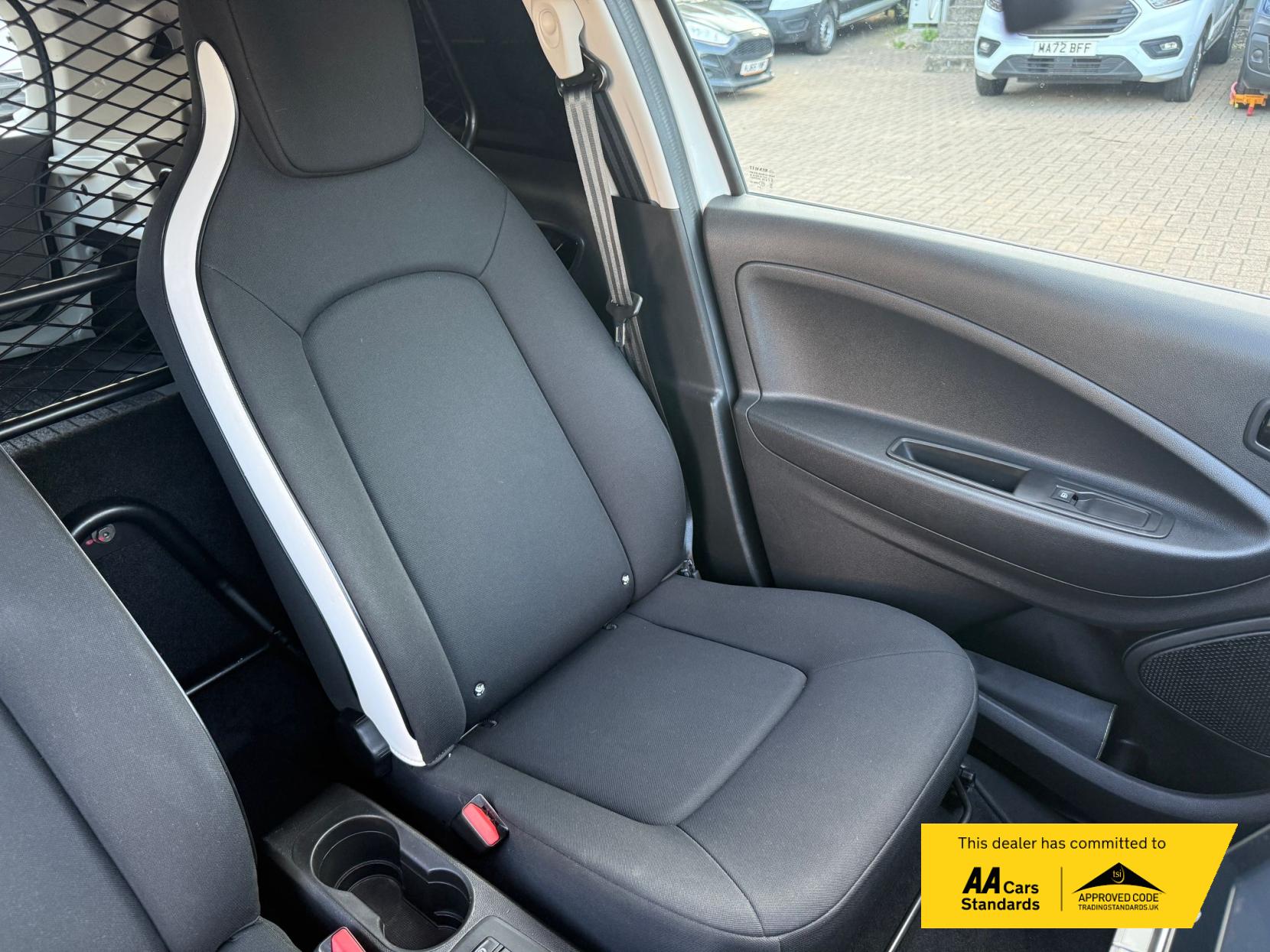 Renault Zoe R110 EV50 52kWh Business Car Derived Van 5dr Electric Auto (Rapid Charge) (107 bhp)