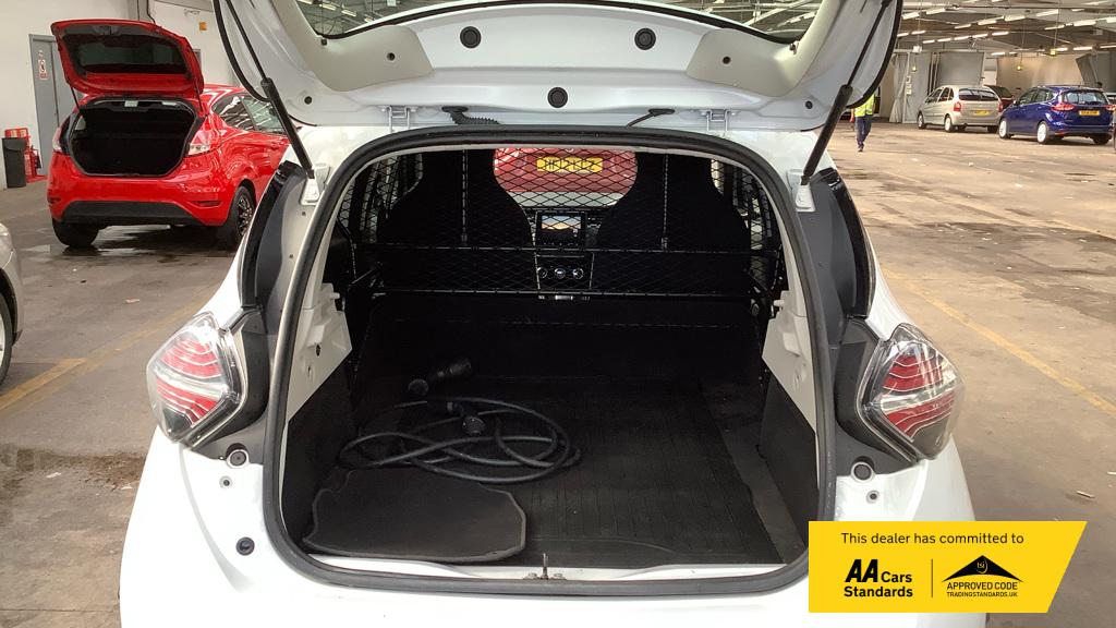 Renault Zoe R110 EV50 52kWh Business Car Derived Van 5dr Electric Auto (Rapid Charge) (107 bhp)
