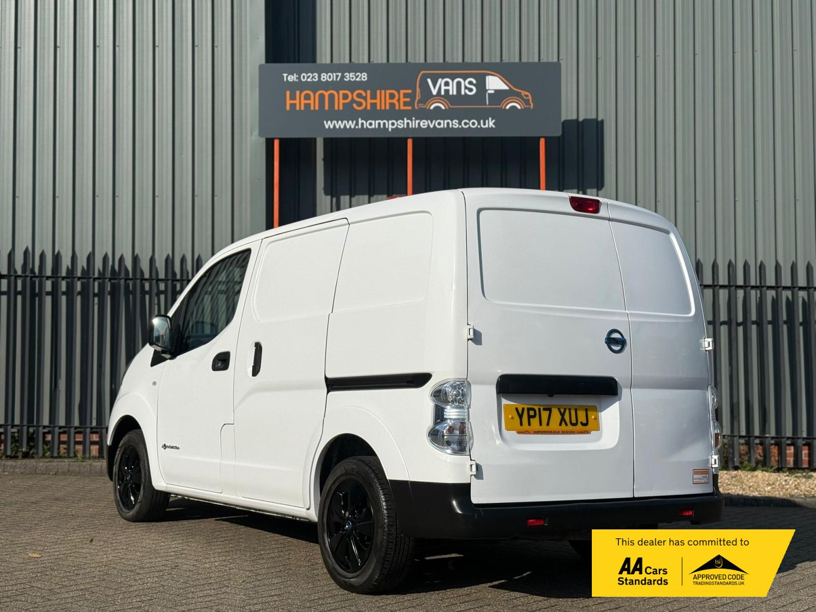 Nissan e-NV200 Tekna Panel Van 5dr Electric Auto SWB (Rapid Plus) (109 ps)