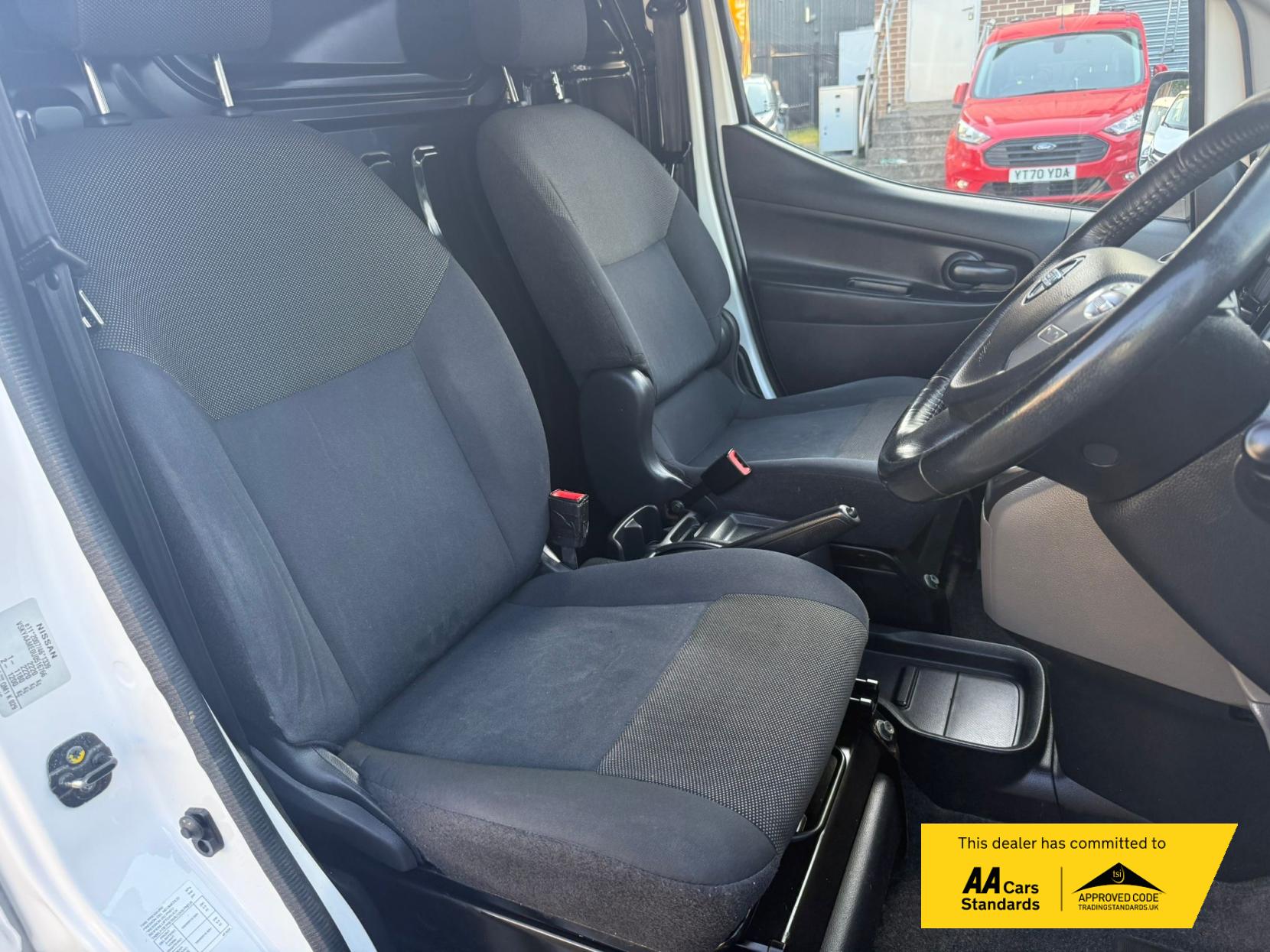 Nissan e-NV200 Tekna Panel Van 5dr Electric Auto SWB (Rapid Plus) (109 ps)