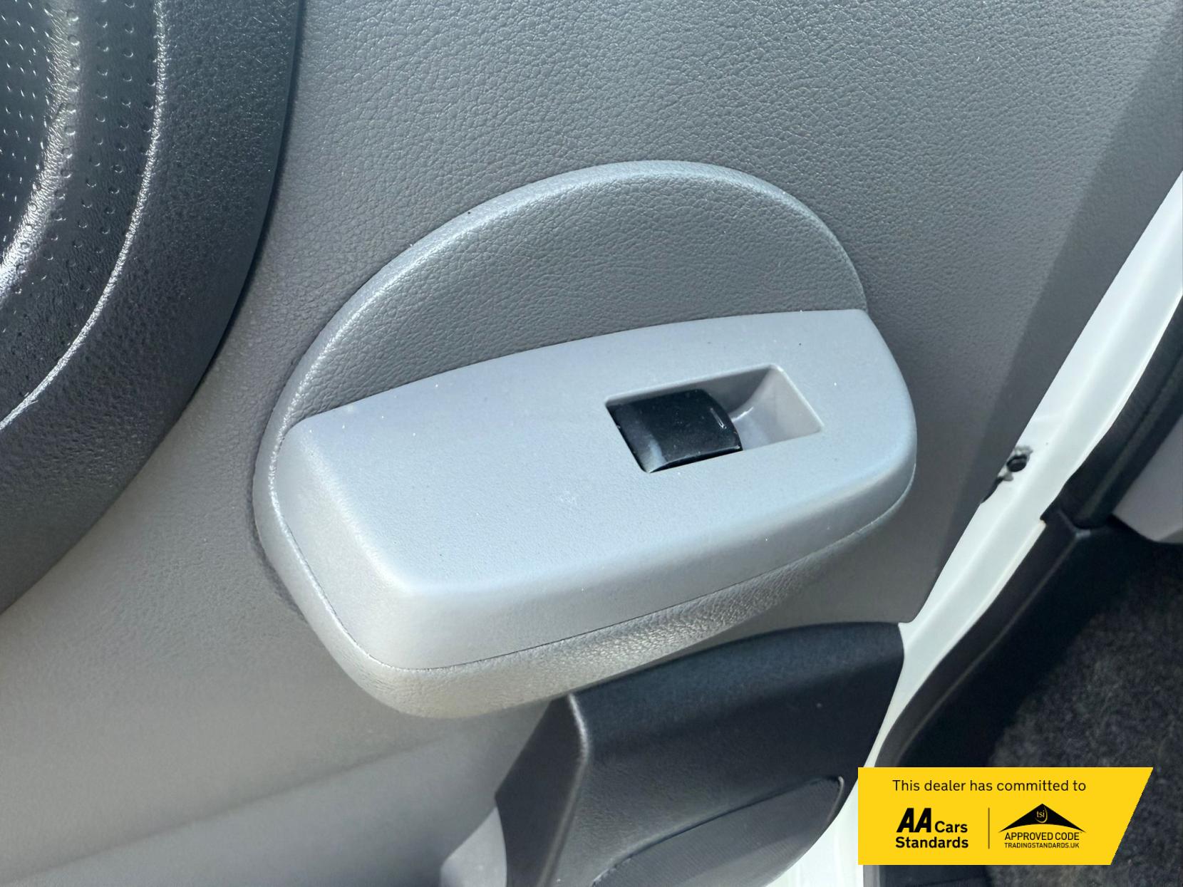 Nissan e-NV200 Tekna Panel Van 5dr Electric Auto SWB (Rapid Plus) (109 ps)