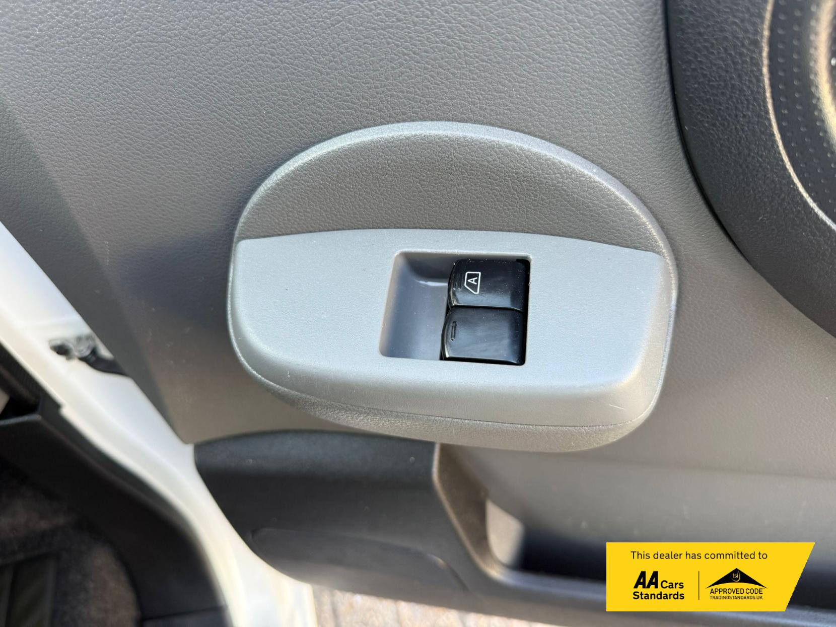 Nissan e-NV200 Tekna Panel Van 5dr Electric Auto SWB (Rapid Plus) (109 ps)