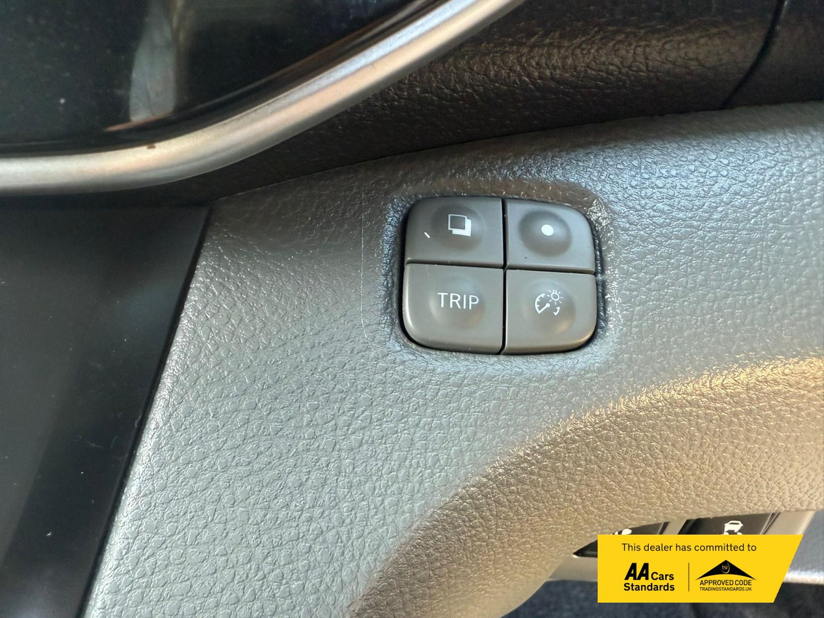 Nissan e-NV200 Tekna Panel Van 5dr Electric Auto SWB (Rapid Plus) (109 ps)