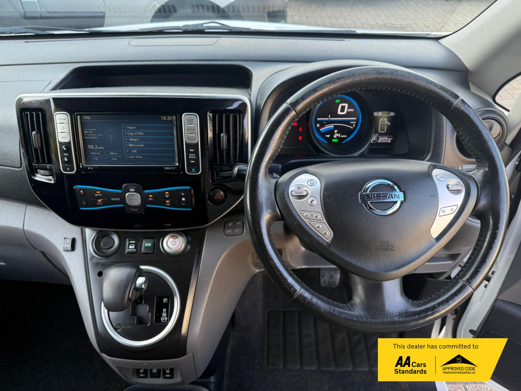 Nissan e-NV200 Tekna Panel Van 5dr Electric Auto SWB (Rapid Plus) (109 ps)