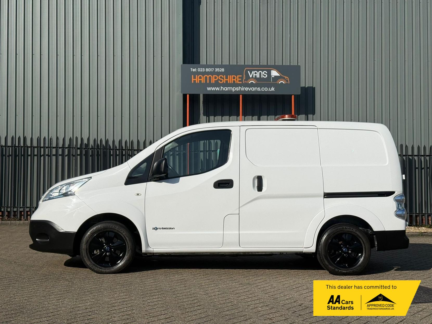Nissan e-NV200 Tekna Panel Van 5dr Electric Auto SWB (Rapid Plus) (109 ps)