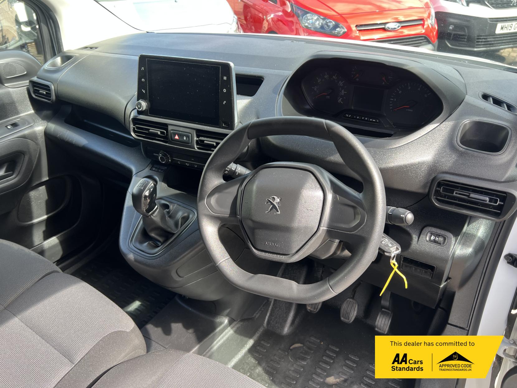 Peugeot Partner 1.5 BlueHDi 950 Professional Long Panel Van 6dr Diesel Manual LWB Euro 6 (100 bhp)