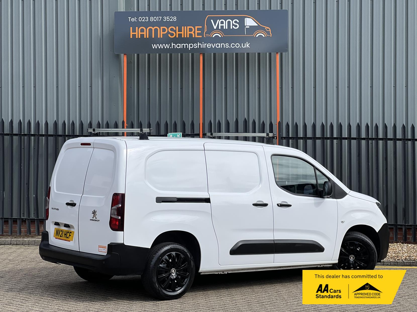 Peugeot Partner 1.5 BlueHDi 950 Professional Long Panel Van 6dr Diesel Manual LWB Euro 6 (100 bhp)