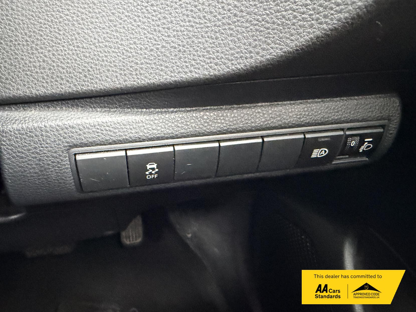 Toyota Corolla 1.8 VVT-h Car Derived Van 5dr Petrol Hybrid CVT Euro 6 (s/s) (122 ps)