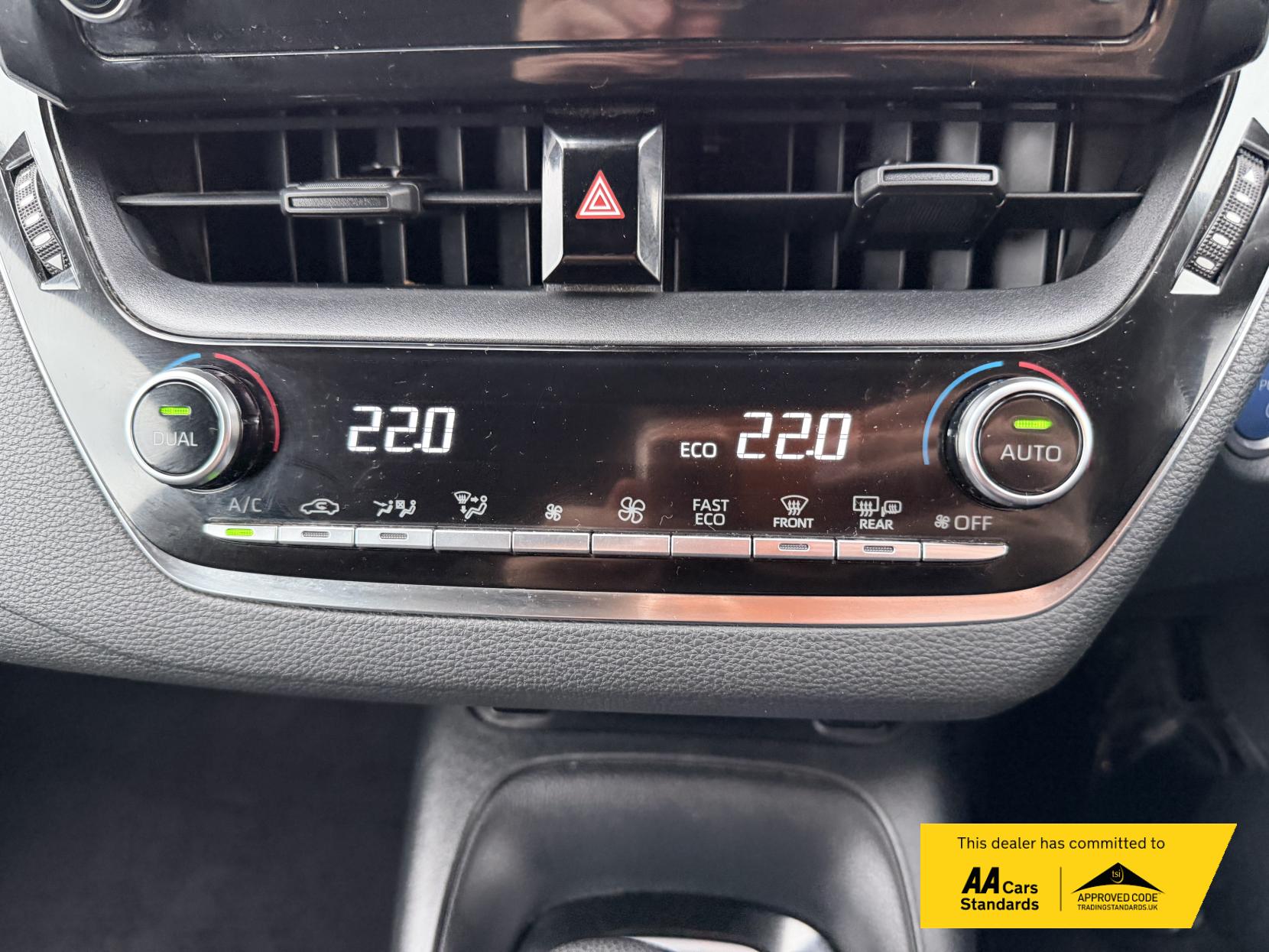 Toyota Corolla 1.8 VVT-h Car Derived Van 5dr Petrol Hybrid CVT Euro 6 (s/s) (122 ps)