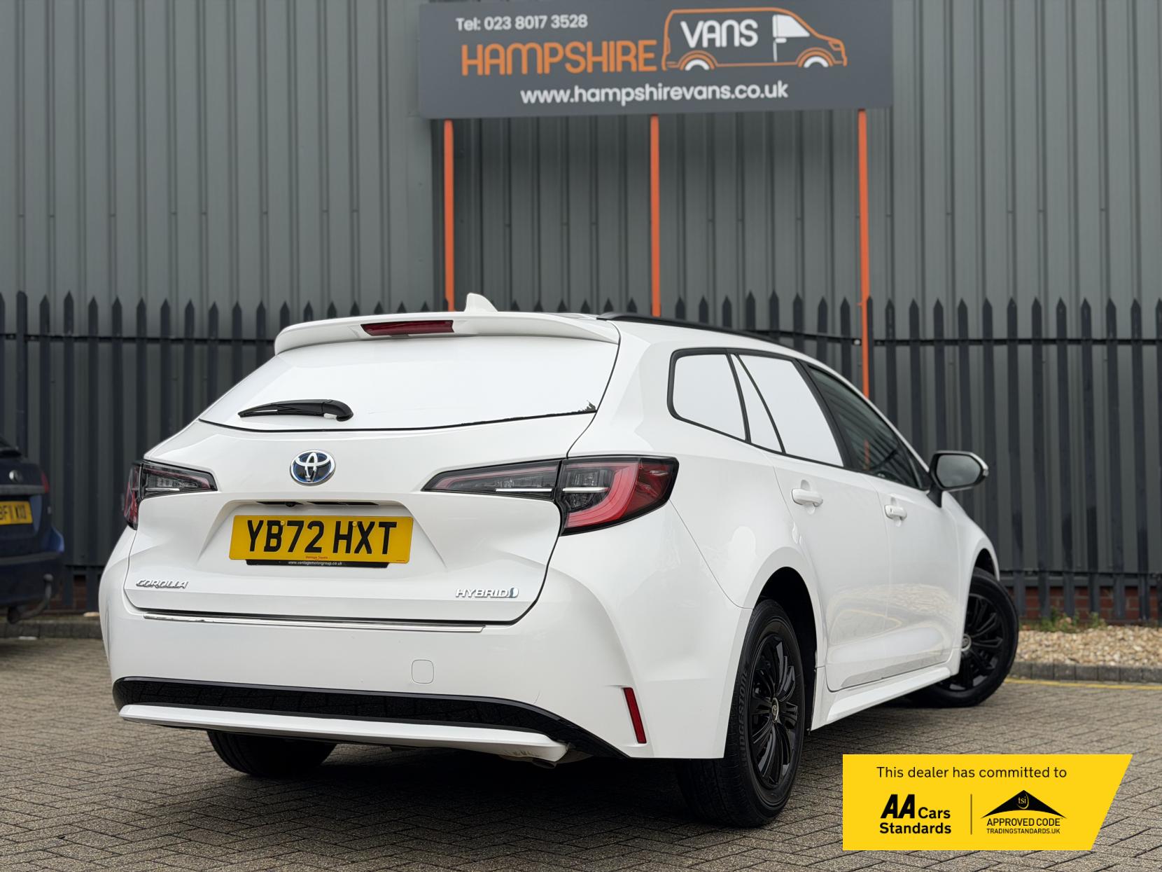 Toyota Corolla 1.8 VVT-h Car Derived Van 5dr Petrol Hybrid CVT Euro 6 (s/s) (122 ps)