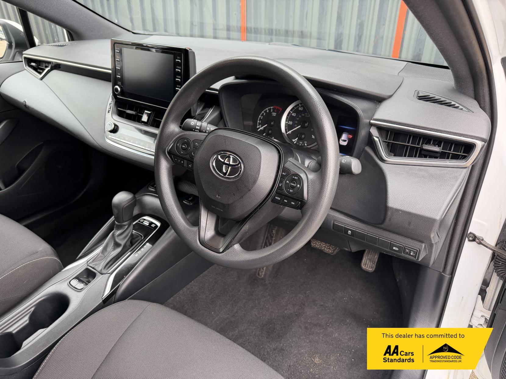 Toyota Corolla 1.8 VVT-h Car Derived Van 5dr Petrol Hybrid CVT Euro 6 (s/s) (122 ps)